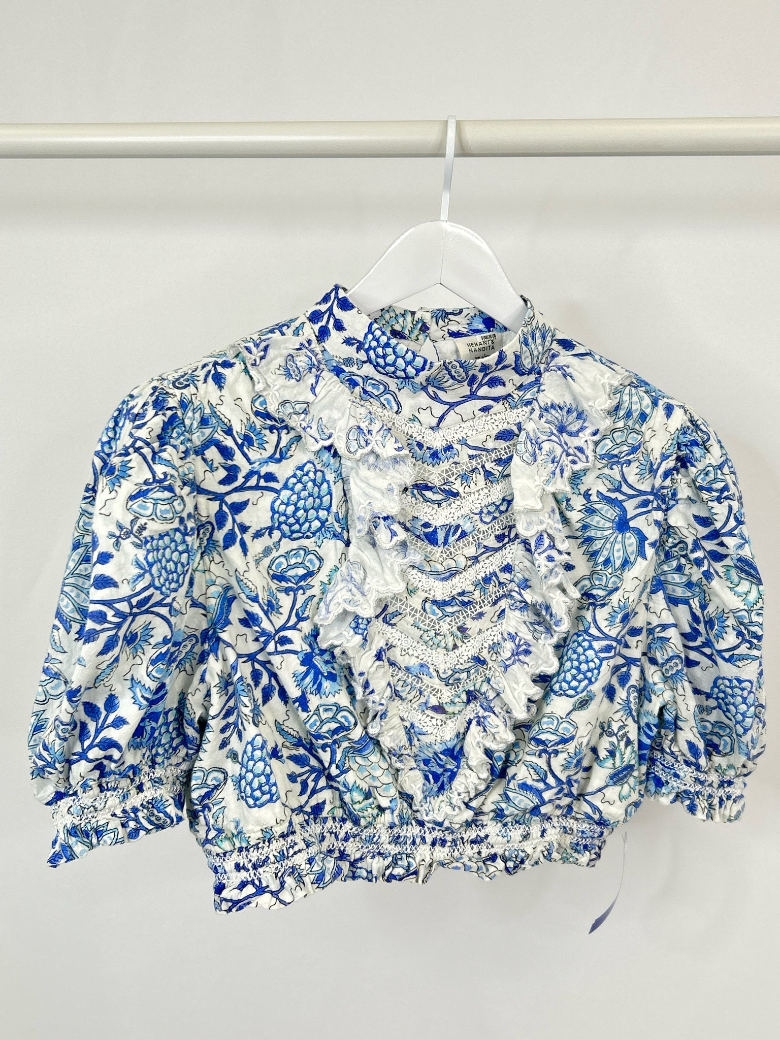 HEMANT & NANDITA Size XL blue and white Women Top