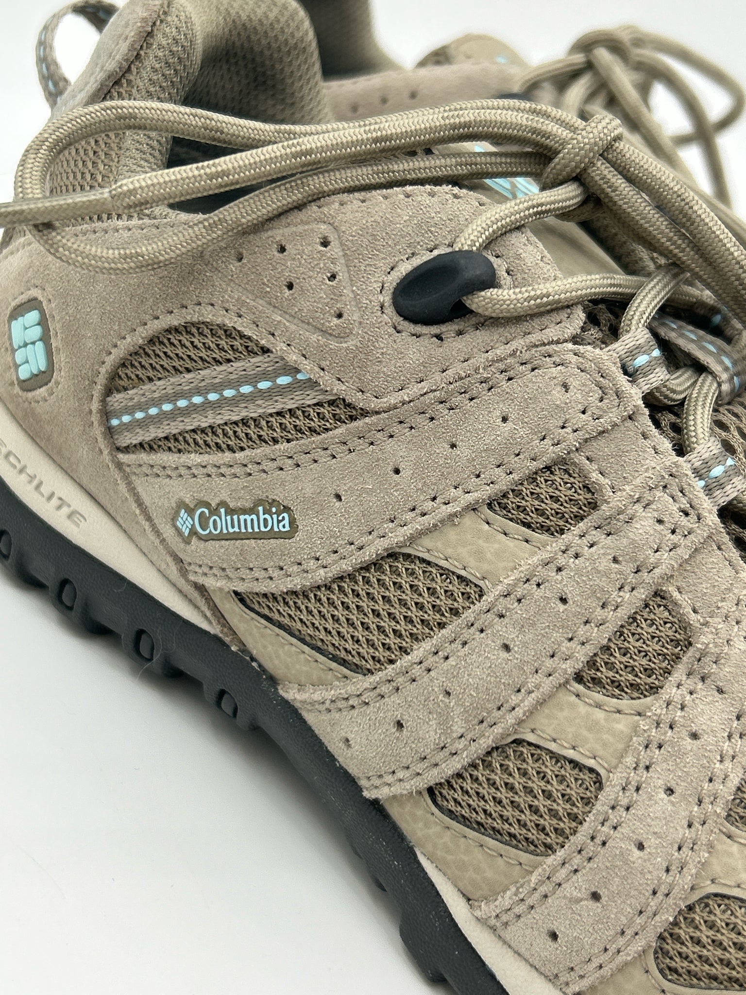 COLUMBIA Size 7.5 Taupe Women Sneakers