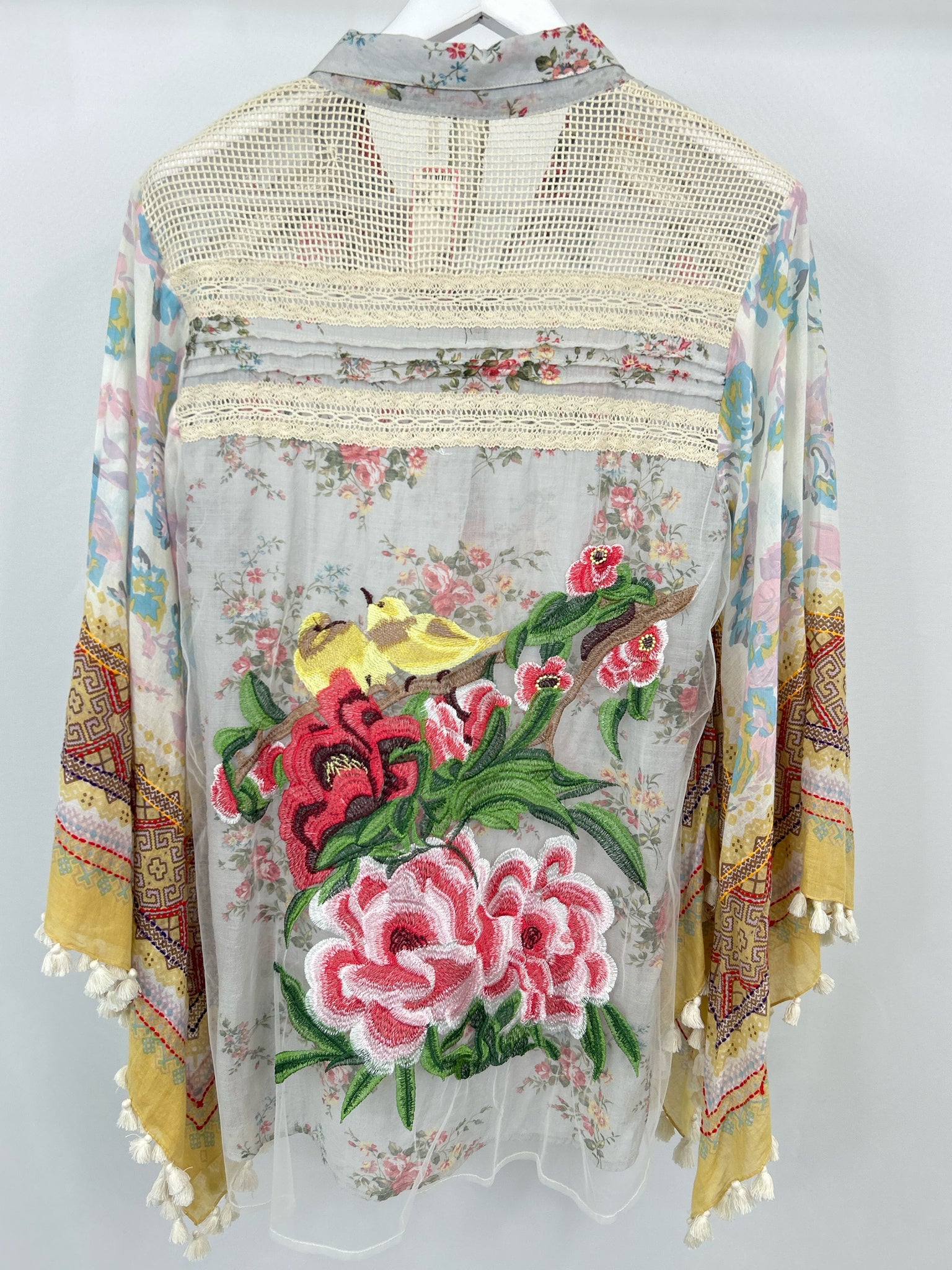 ARATTA SILENT JOURNEY Size M Pale Grey Women Blouse