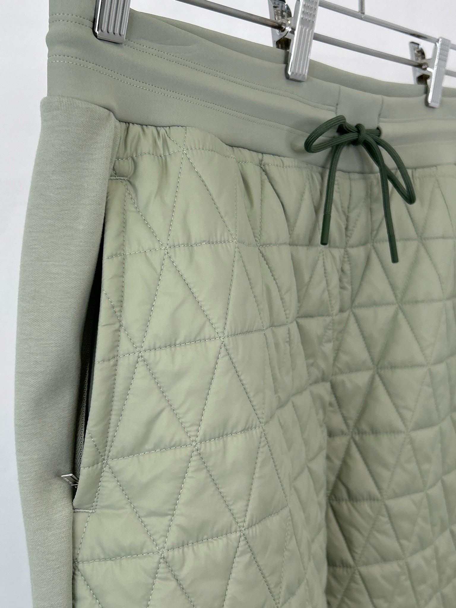 ATHLETA Size 16 Sage Women Pants NWT