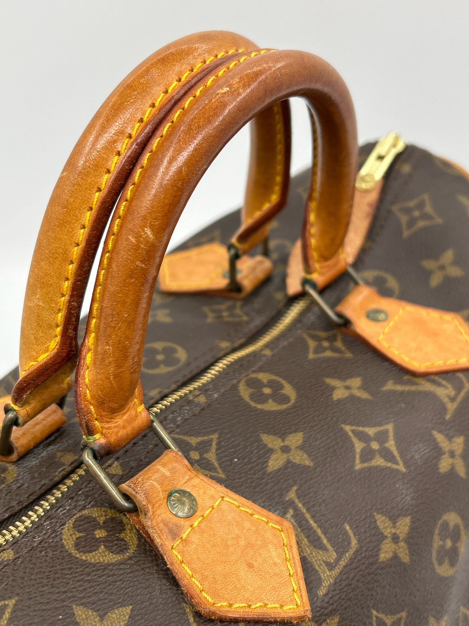 LOUIS VUITTON Brown Speedy 30 Women Purse