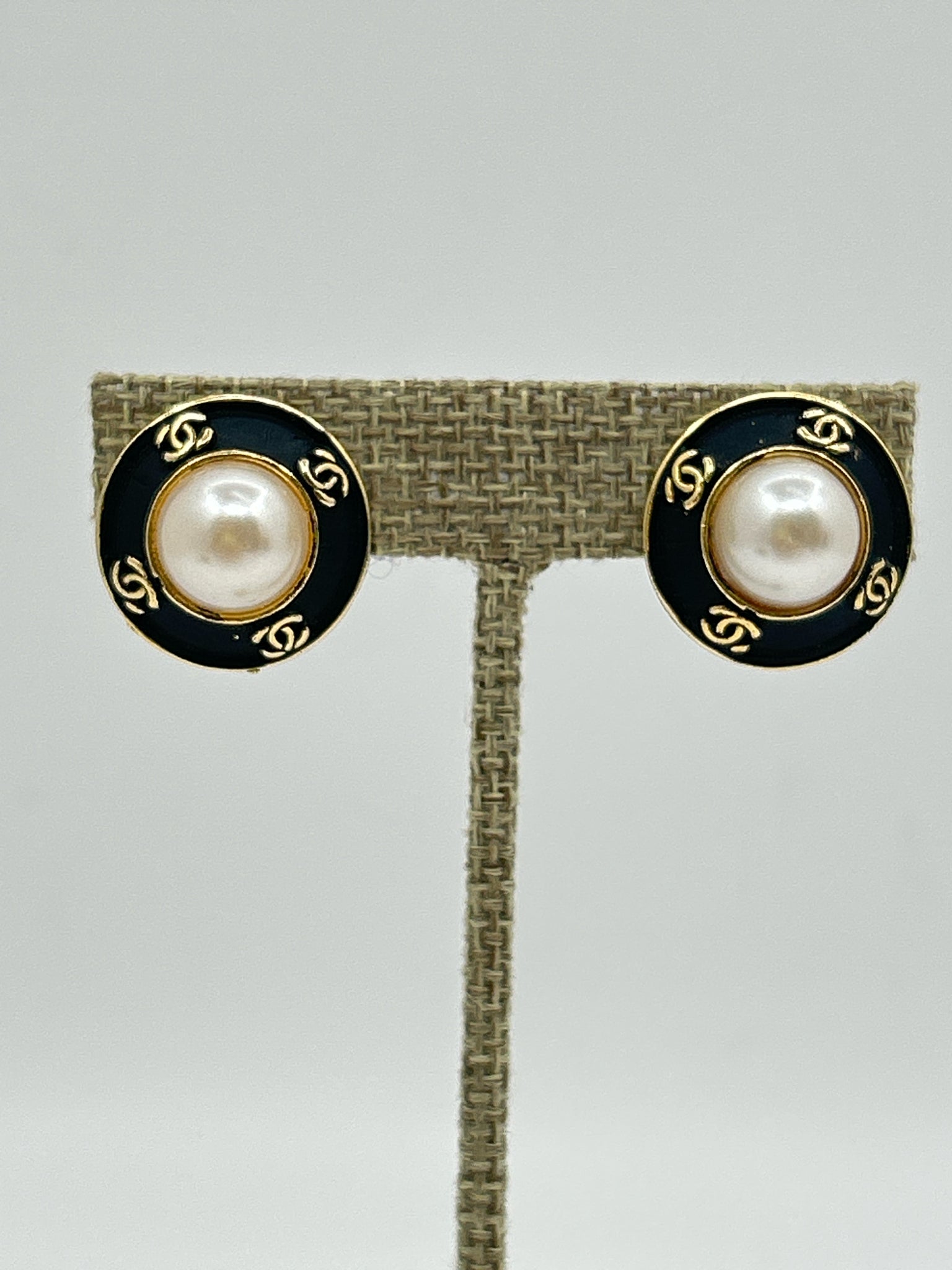 CHANEL Black & Cream Earrings