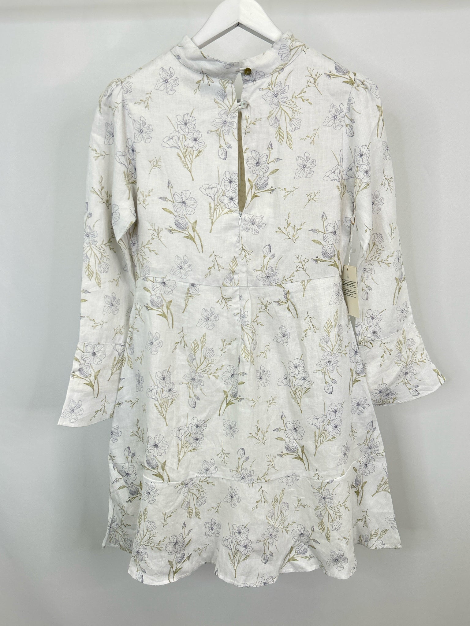 Ivy Coast Size S White Floral Women Dress NWT