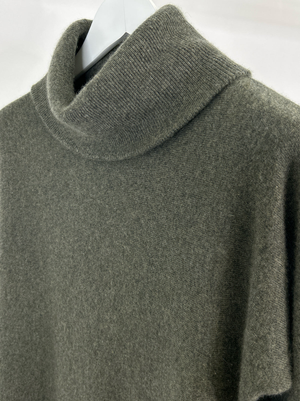 MAX STUDIO Size M Green Women Sweater