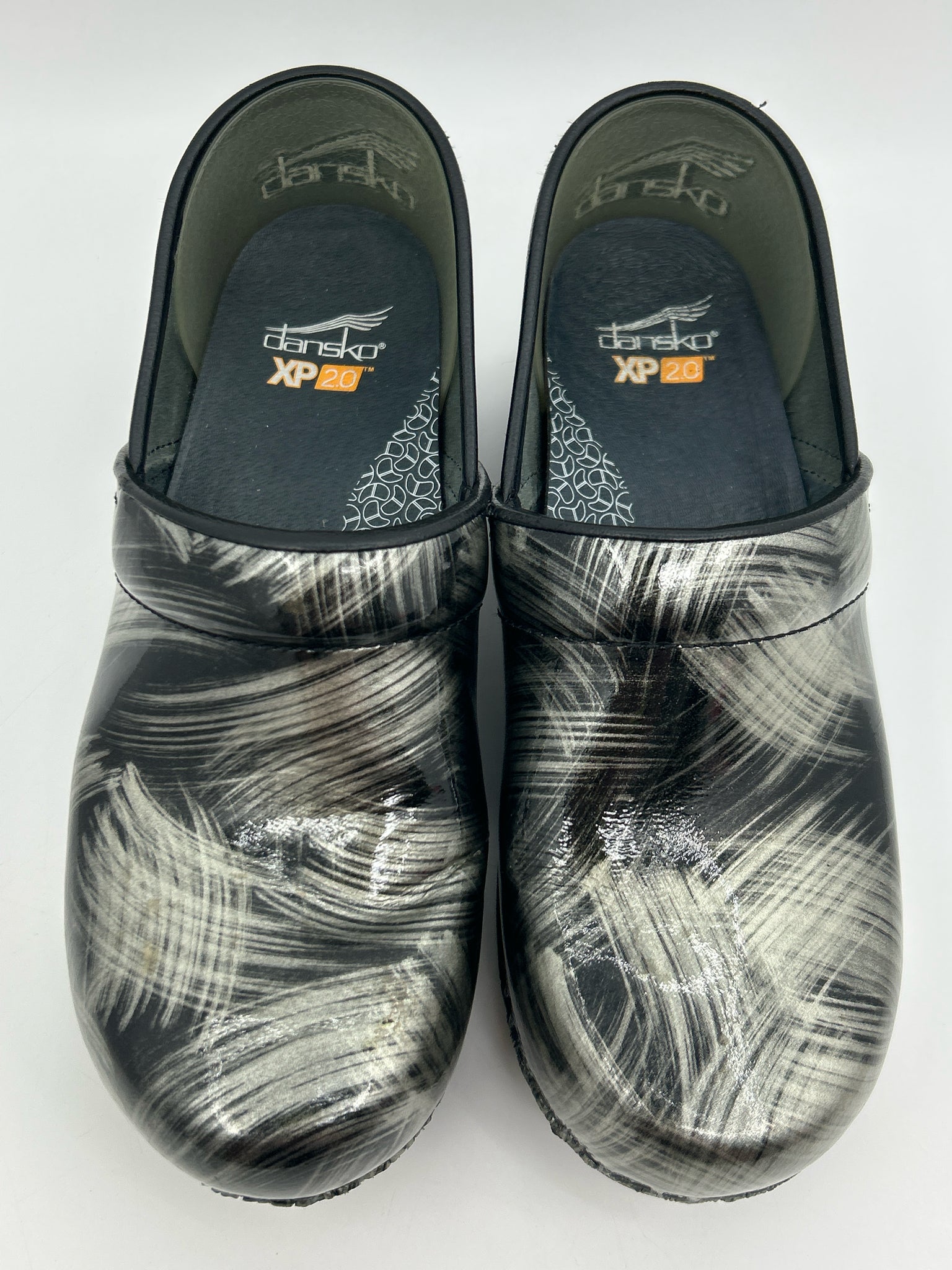 DANSKO Size 39 Black Print Women Clogs