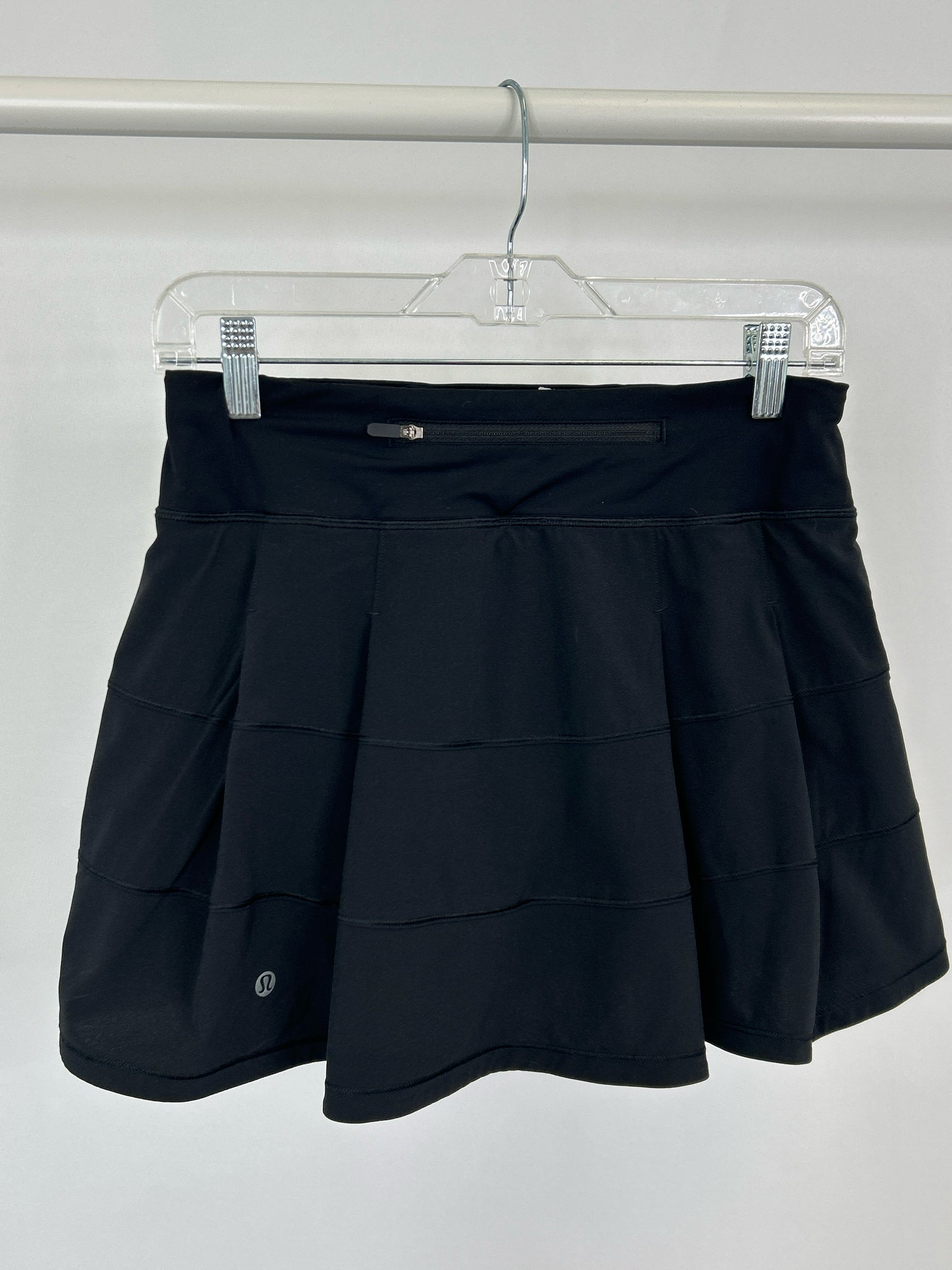 LULULEMON Size 4 Black Women Skort
