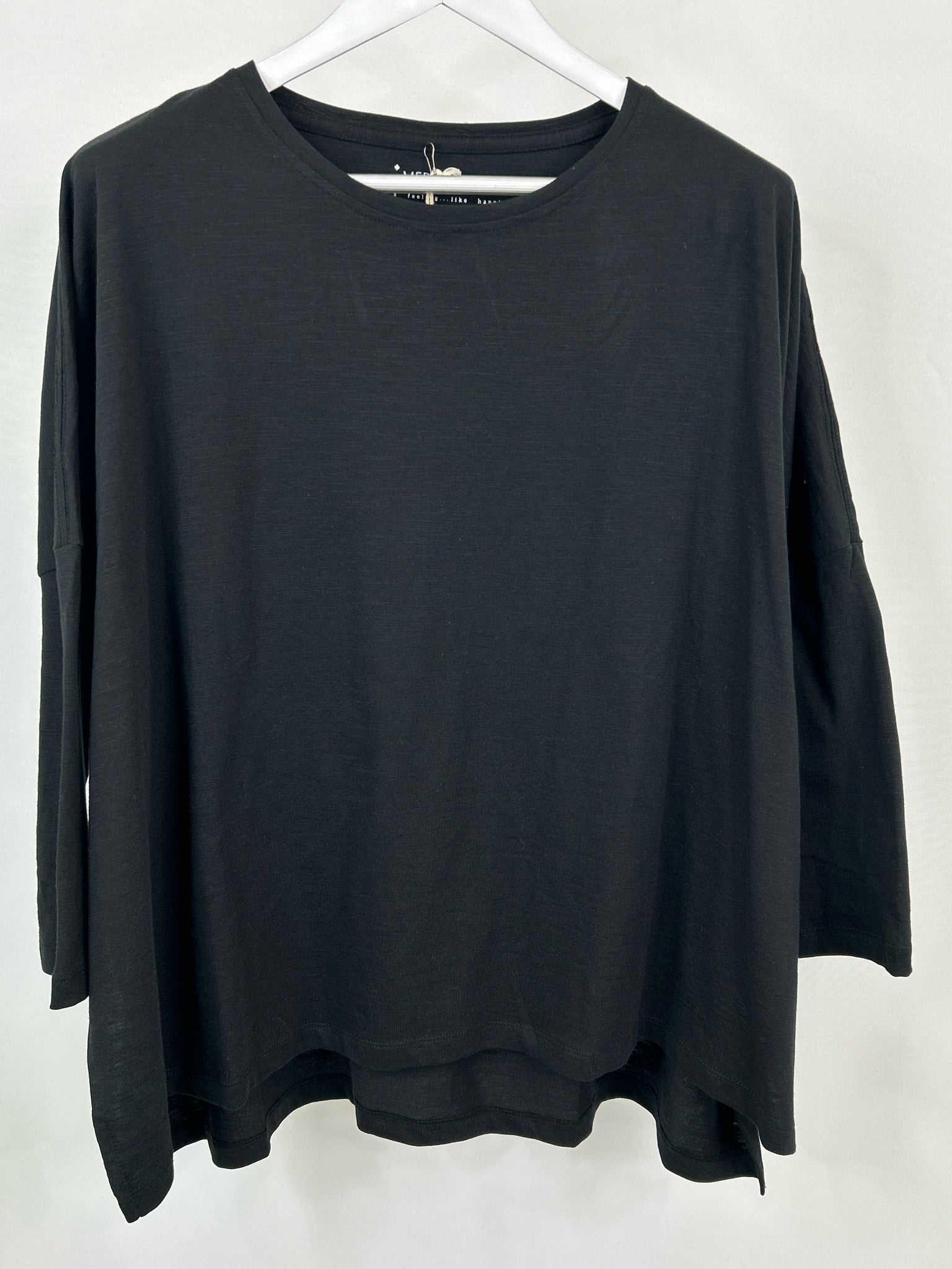 MERSEA Size One Size Black Women T-shirt