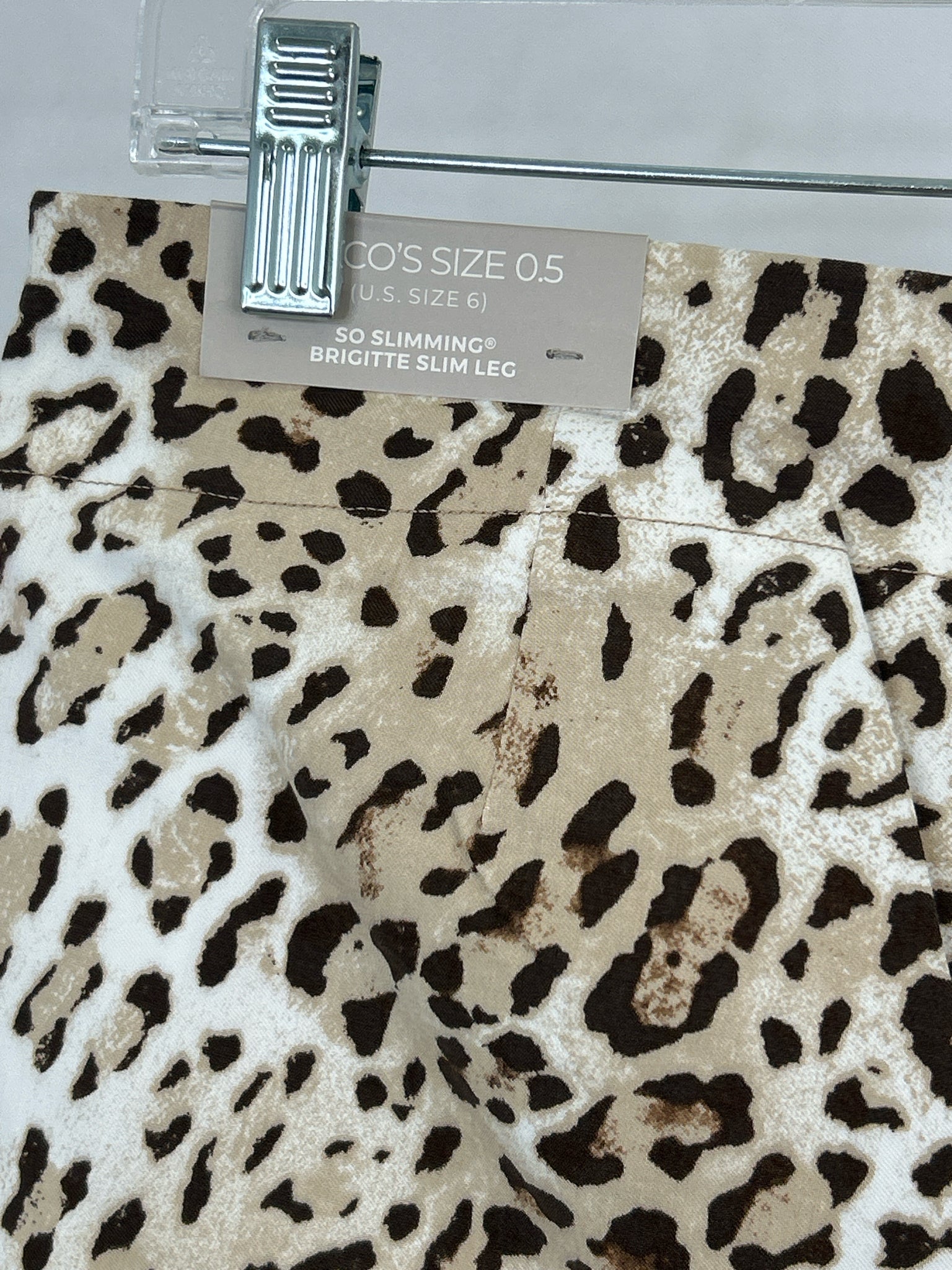 CHICO'S Size 6 Animal Print Women Capri NWT