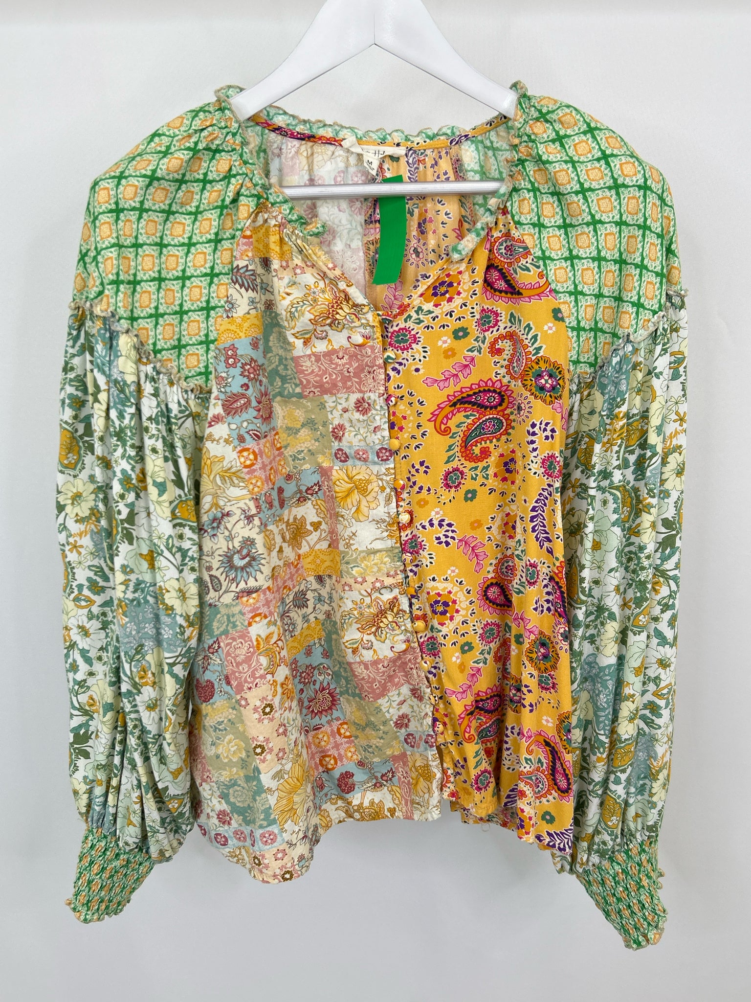 Oli & Hali Size M GREEN AND WHITE Women Blouse