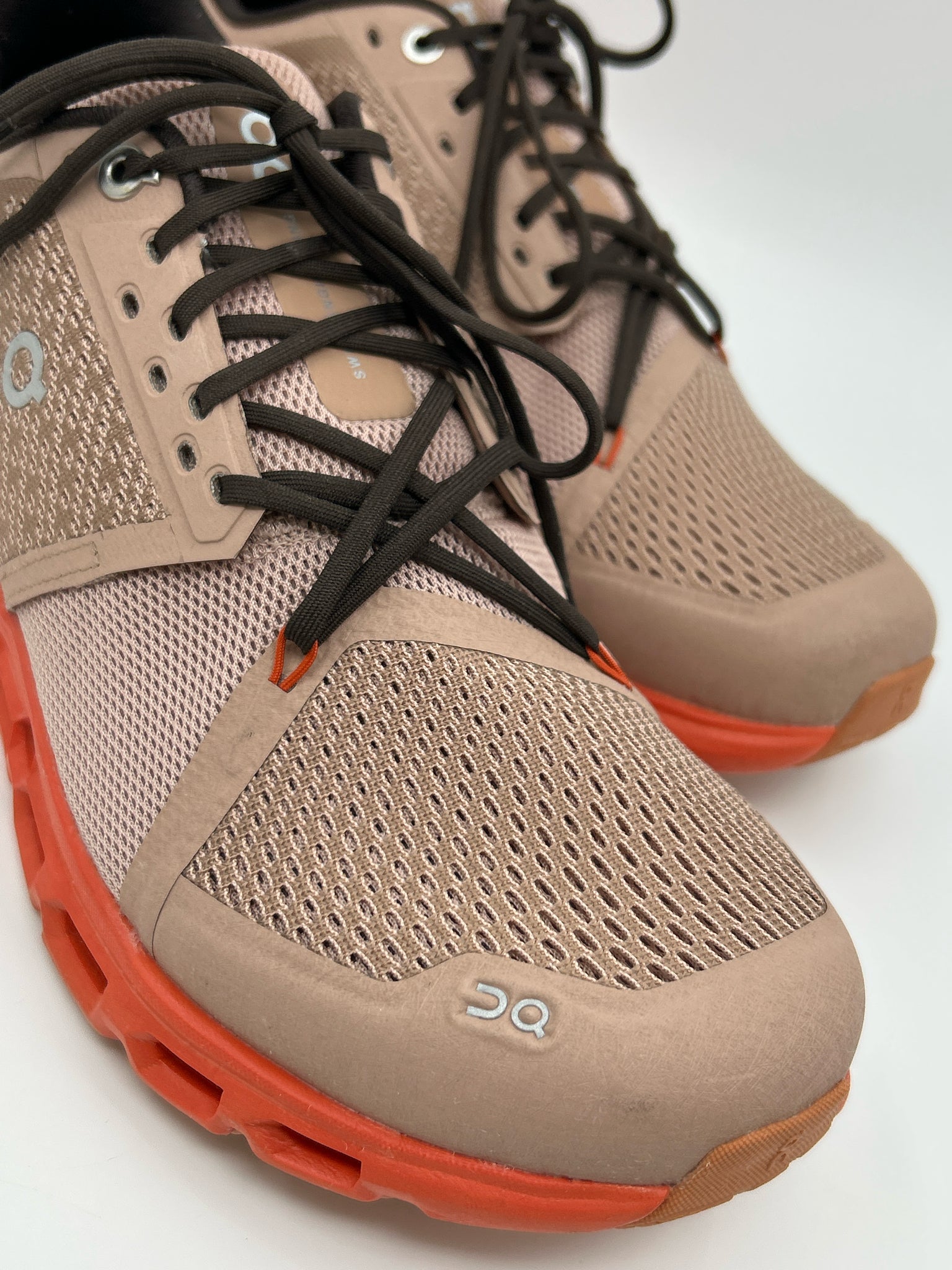 ON CLOUD Size 11 Brown Women Sneakers
