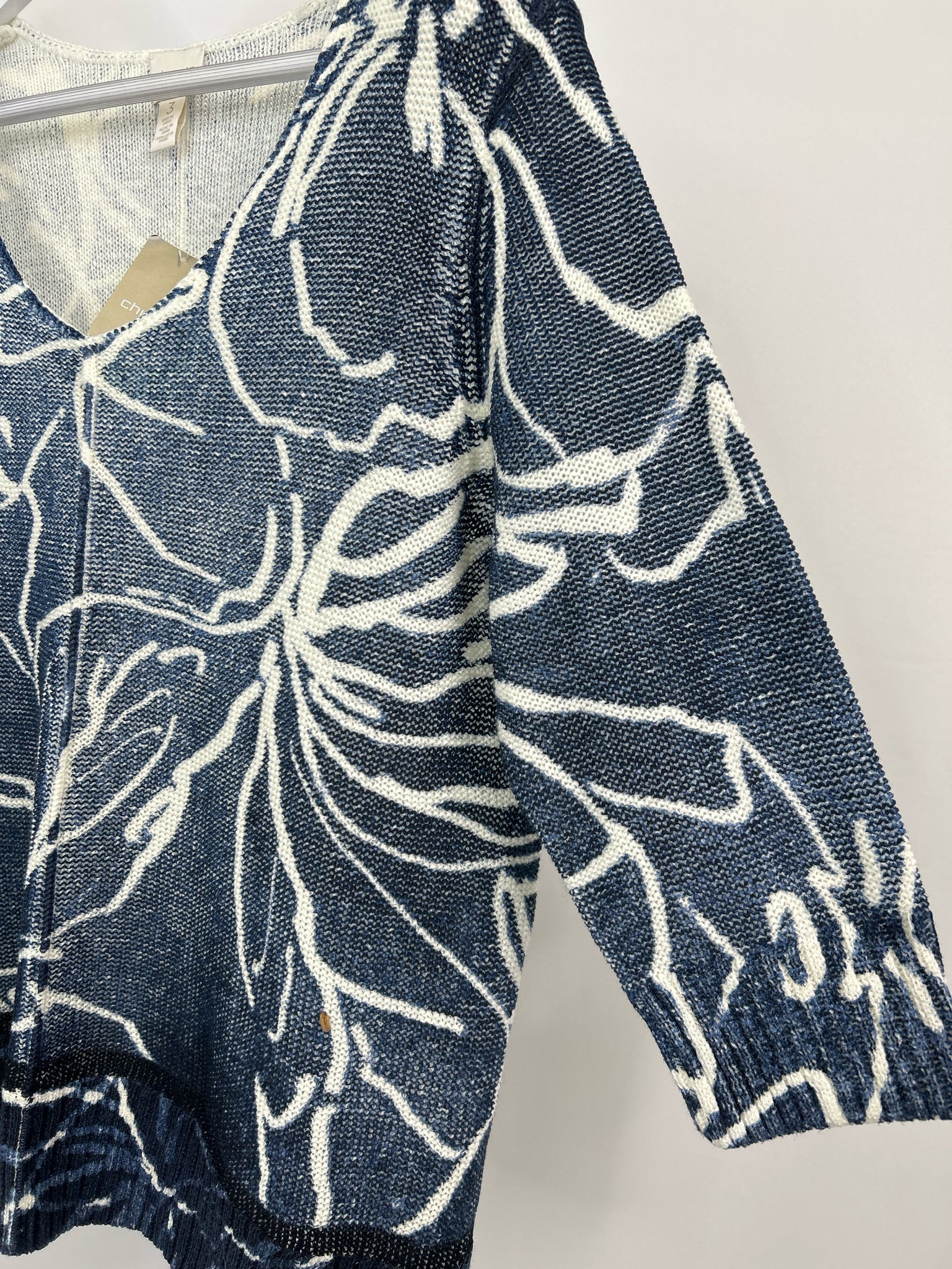 CHICO'S Size 16 blue and white Women Sweater