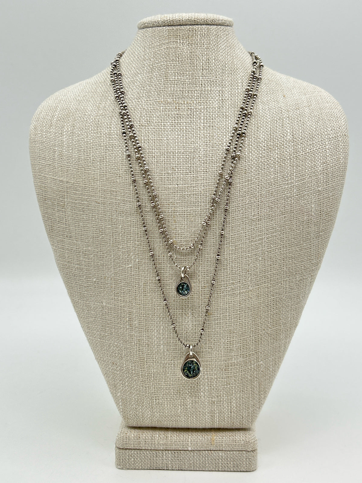 UNO DE 50 Silver & Blue Necklace