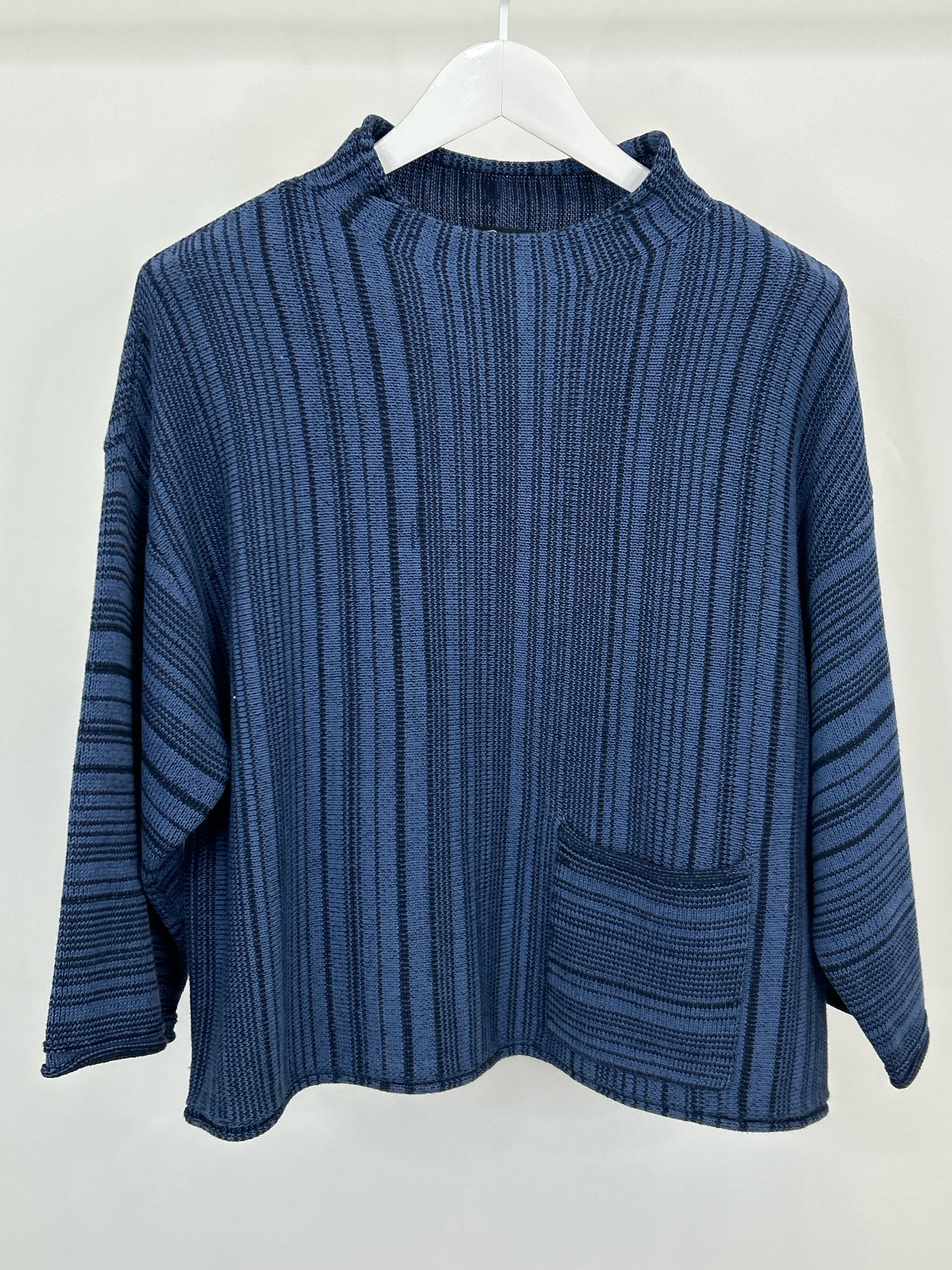 OLIVIA BY HABITAT CLOTHES Size S Blue & Navy Women Sweater NWT