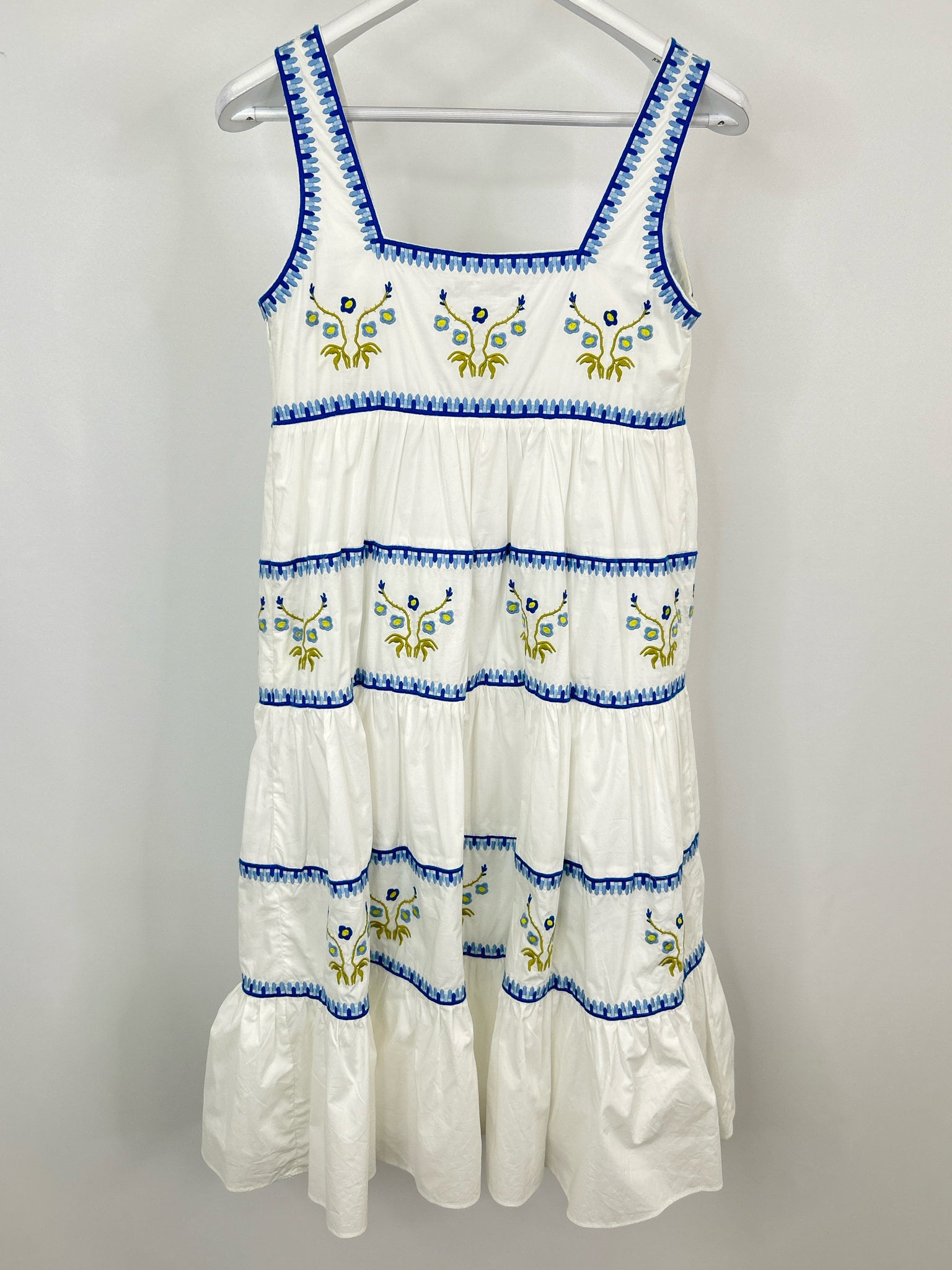 English Factory Size S White Floral Women Dress