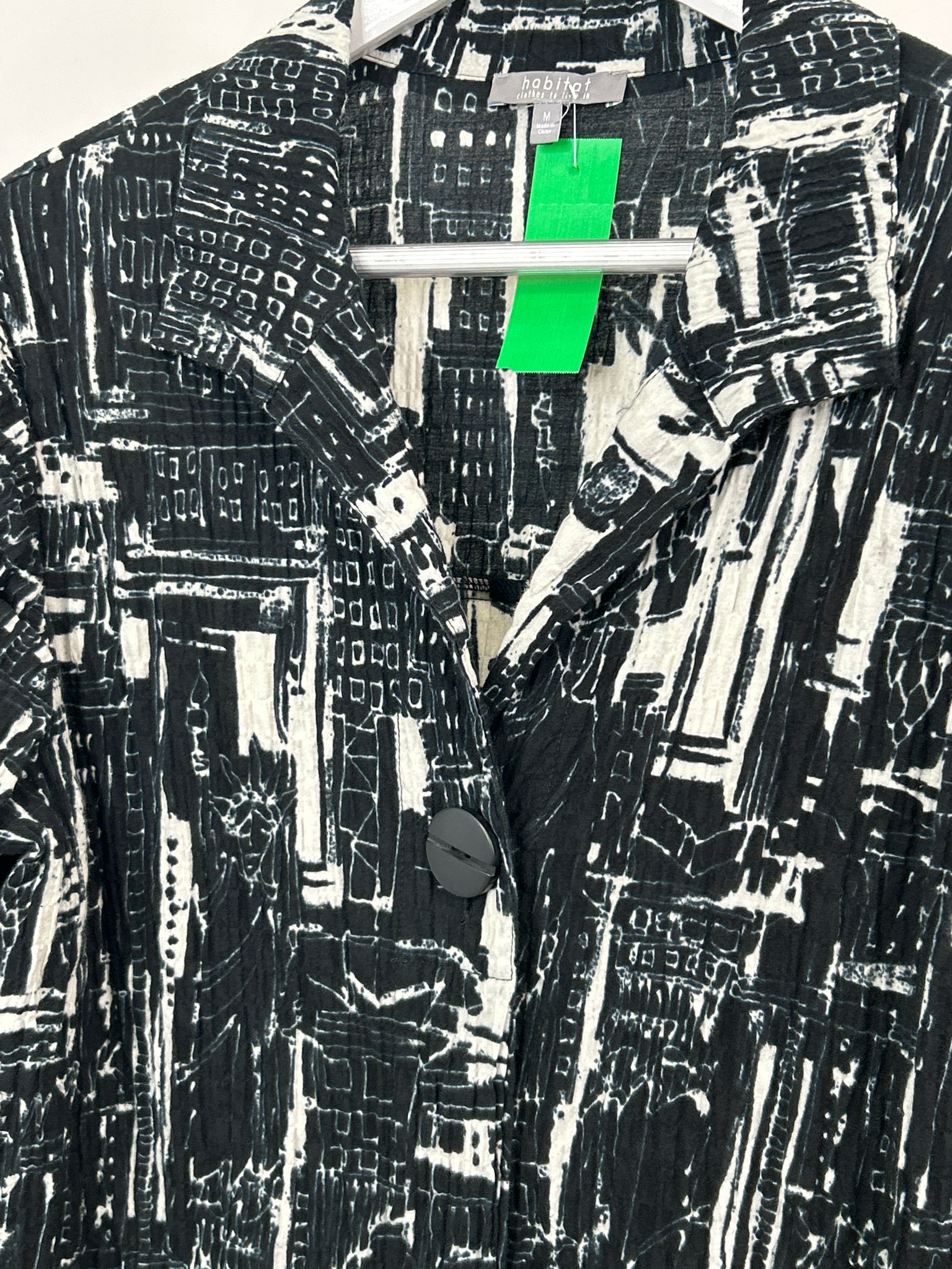 HABITAT Size M Black and White Women Shirt