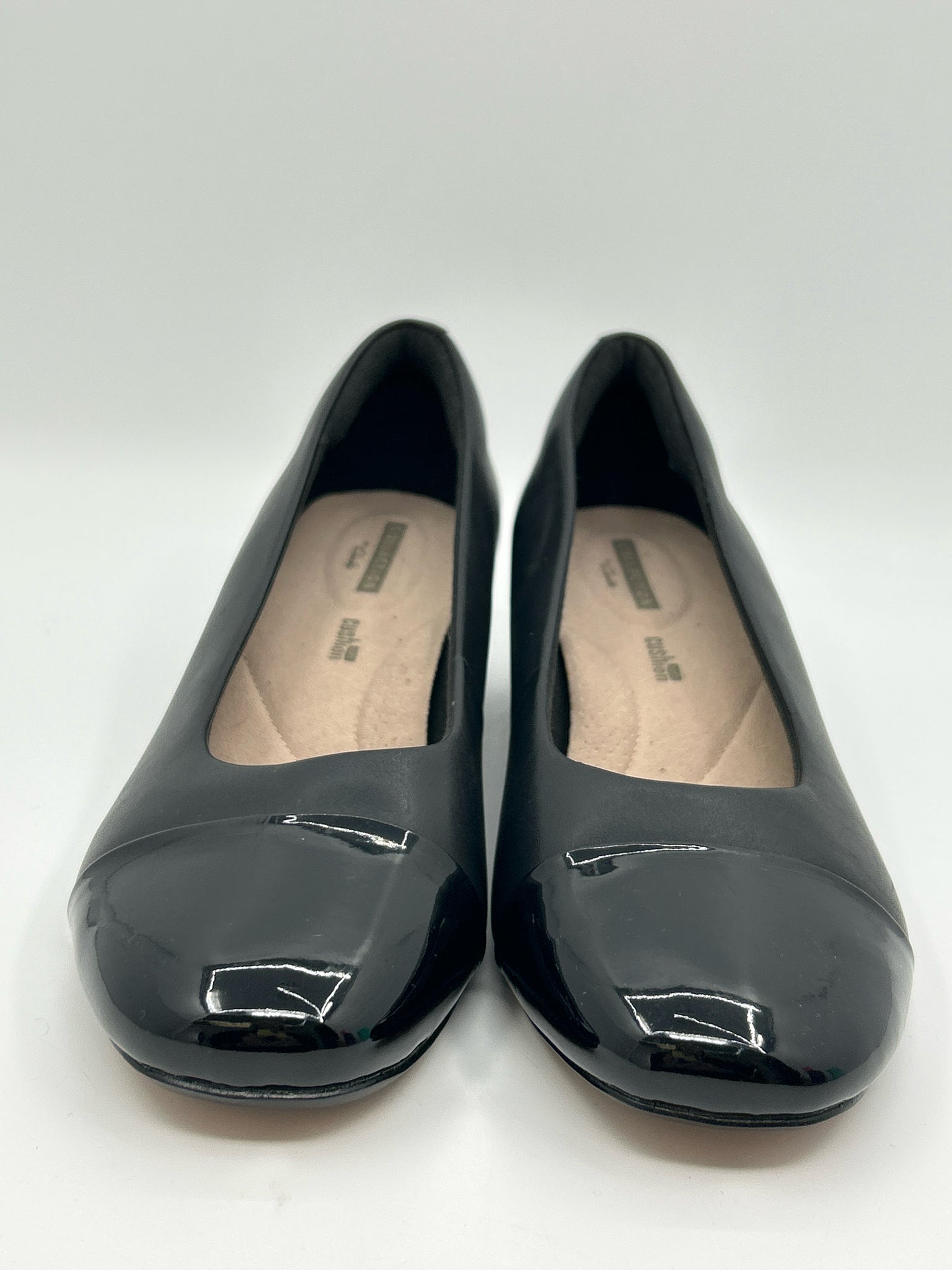 CLARKS COLLECTION Size 9M Black Women Pumps