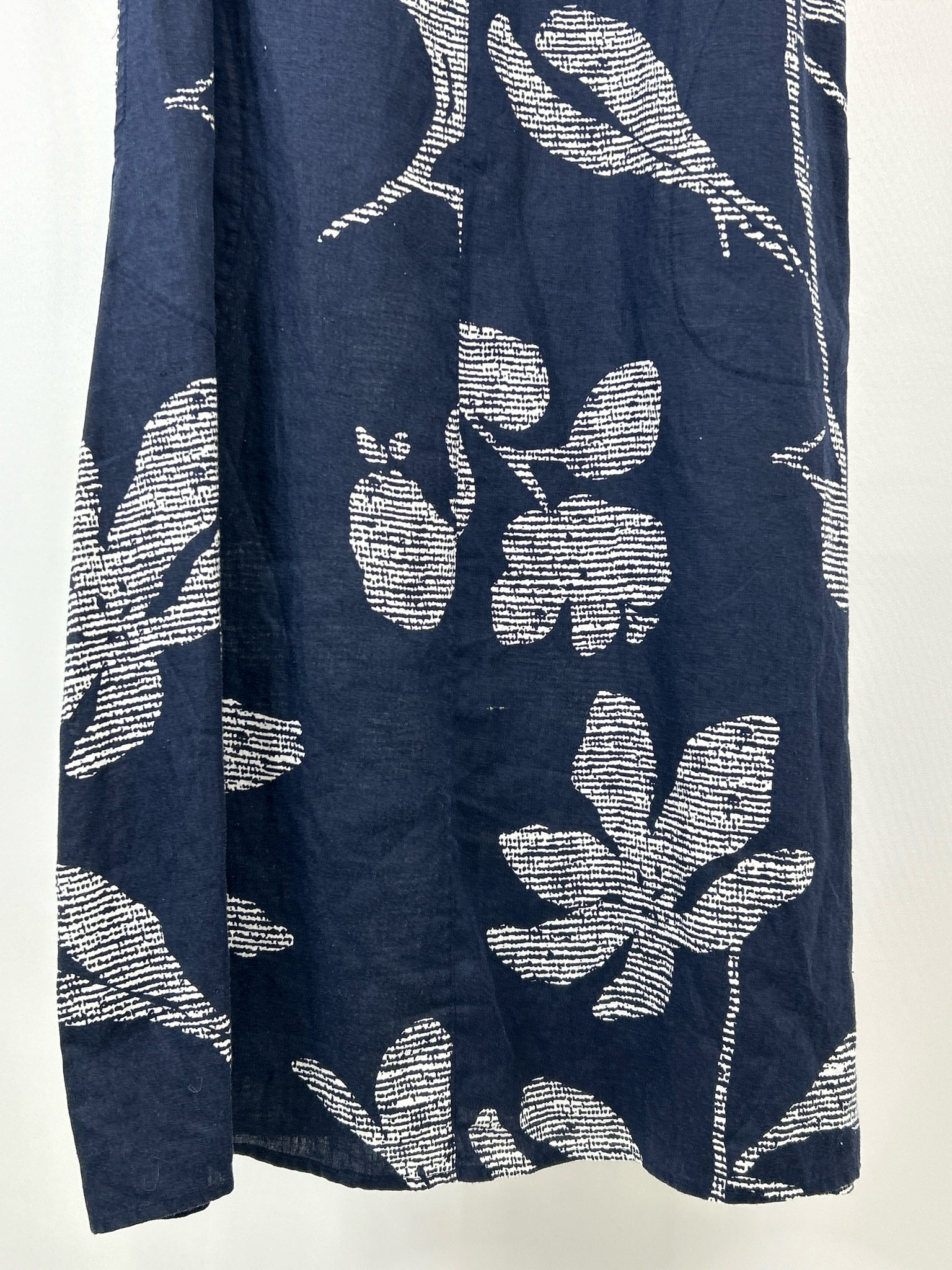 OLIVIA BY HABITAT CLOTHES Size S NAVY AND WHITE Women Dress