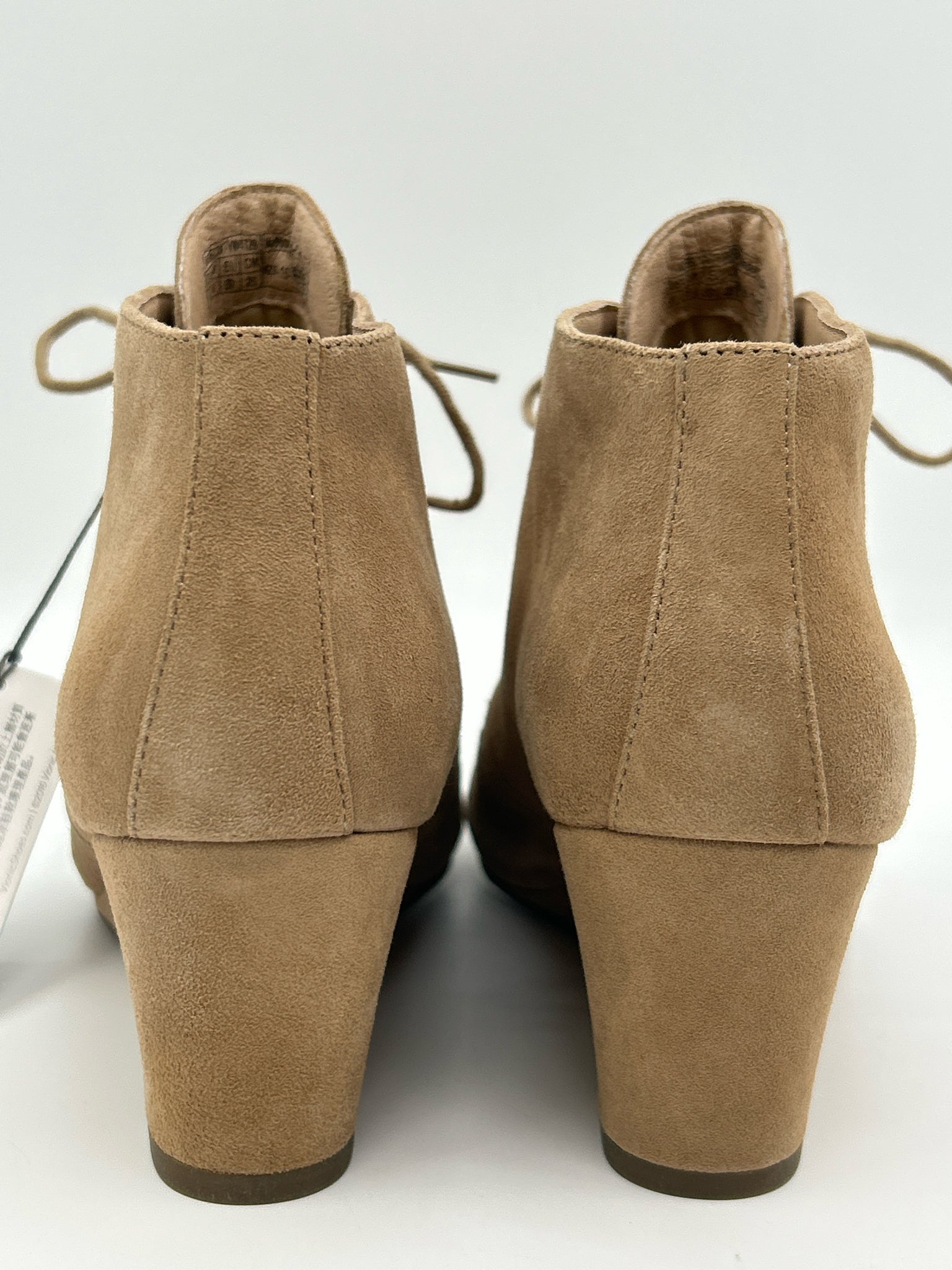 VIONIC Size 8 SAND Women Booties