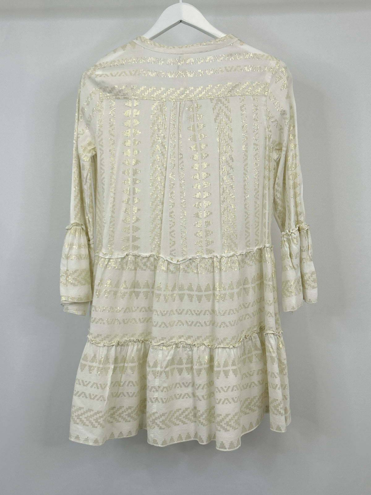 ELAN Size M WHITE AND GOLD Women Dress