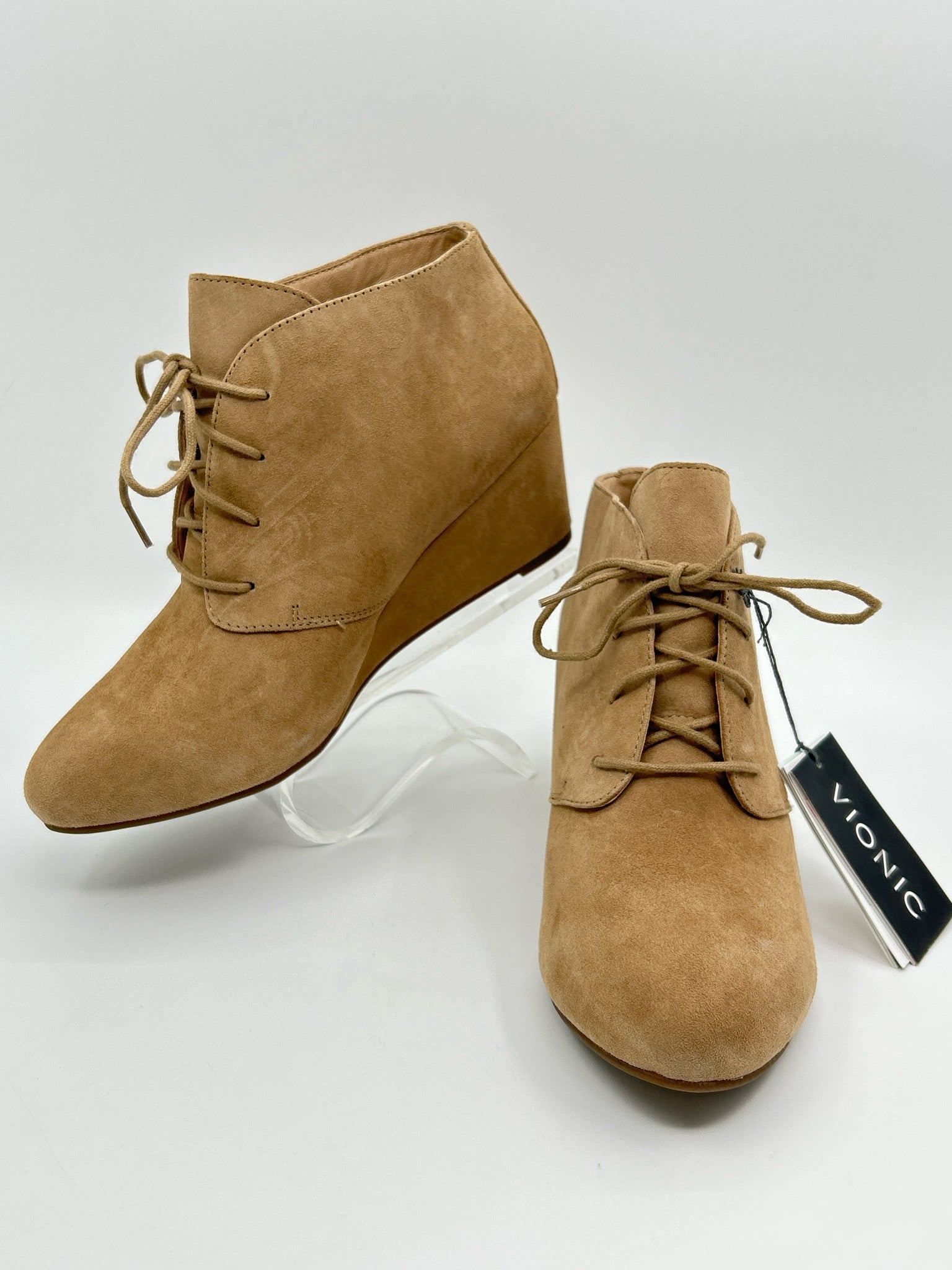 VIONIC Size 8 SAND Women Booties