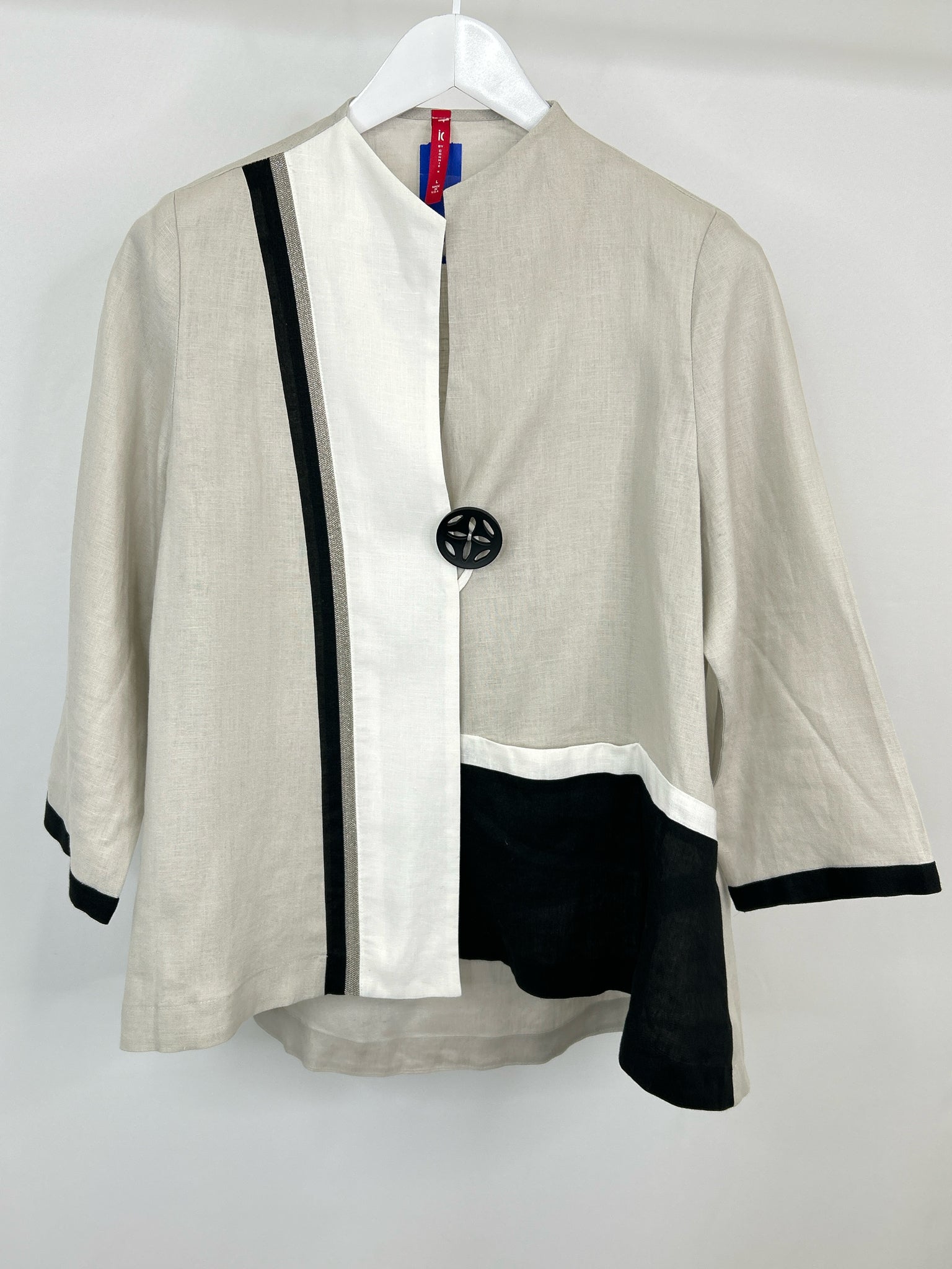 IC BY CONNIE K Size L BEIGE AND BLACK Women Jacket