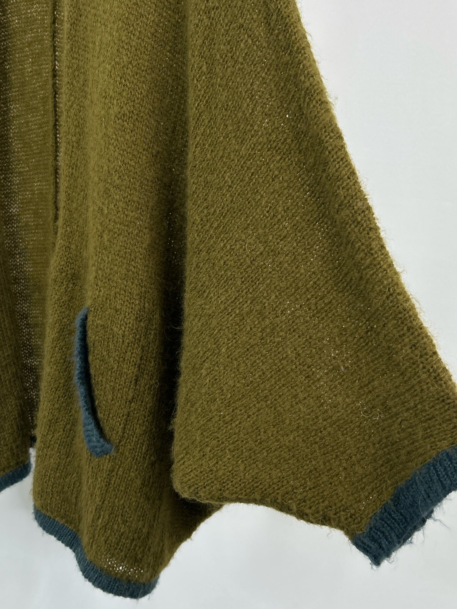 WOODEN SHIPS Size M/L Green Women Cardigan