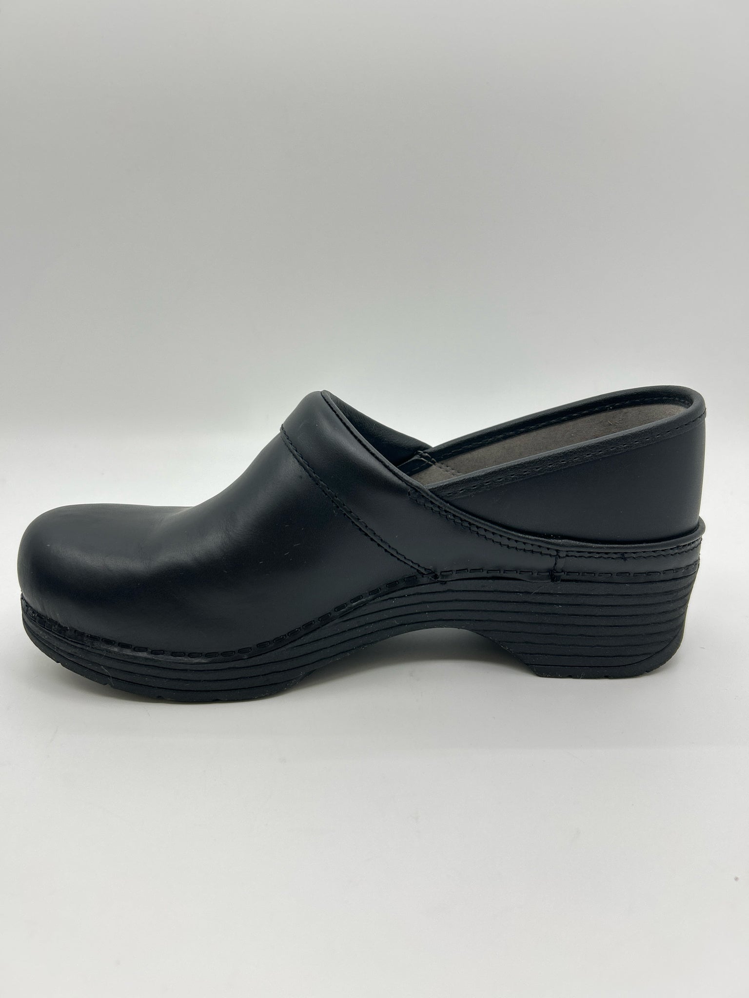 DANSKO Size 40/10 Black Women Shoes