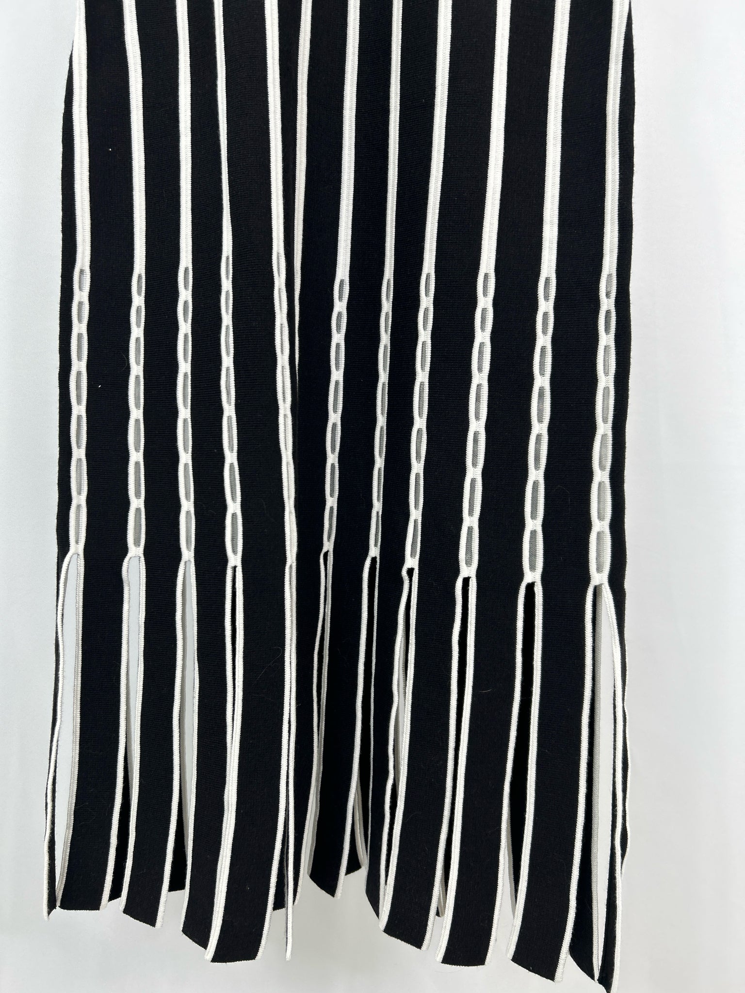 White House Black Market Size S White and black Women Dress