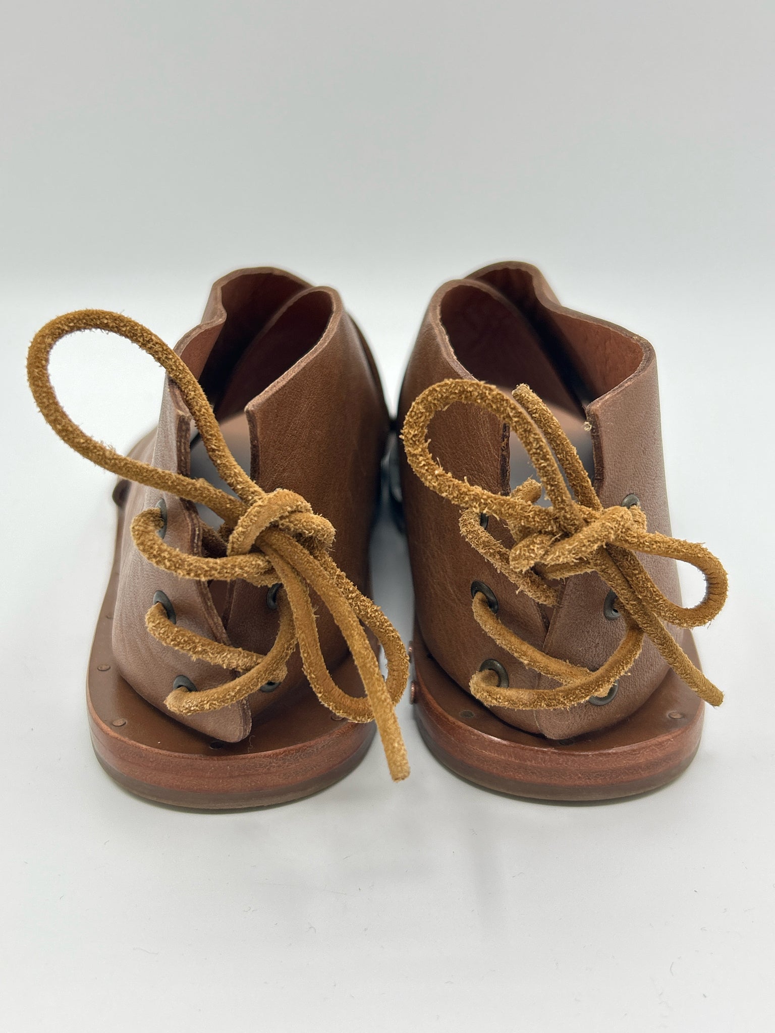 BEEK Size 7 Brown Women Sandal