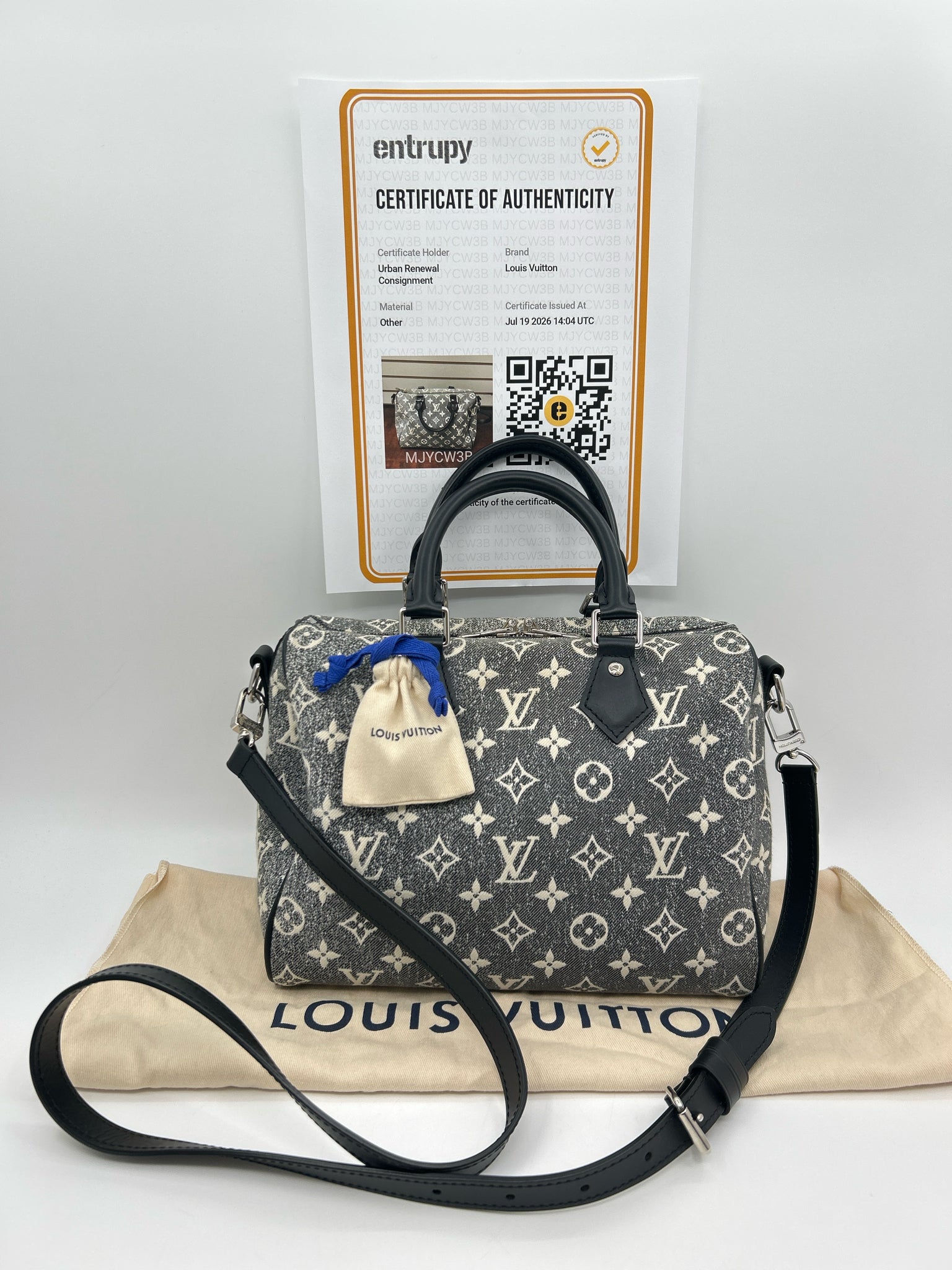 LOUIS VUITTON Black and White Women Purse