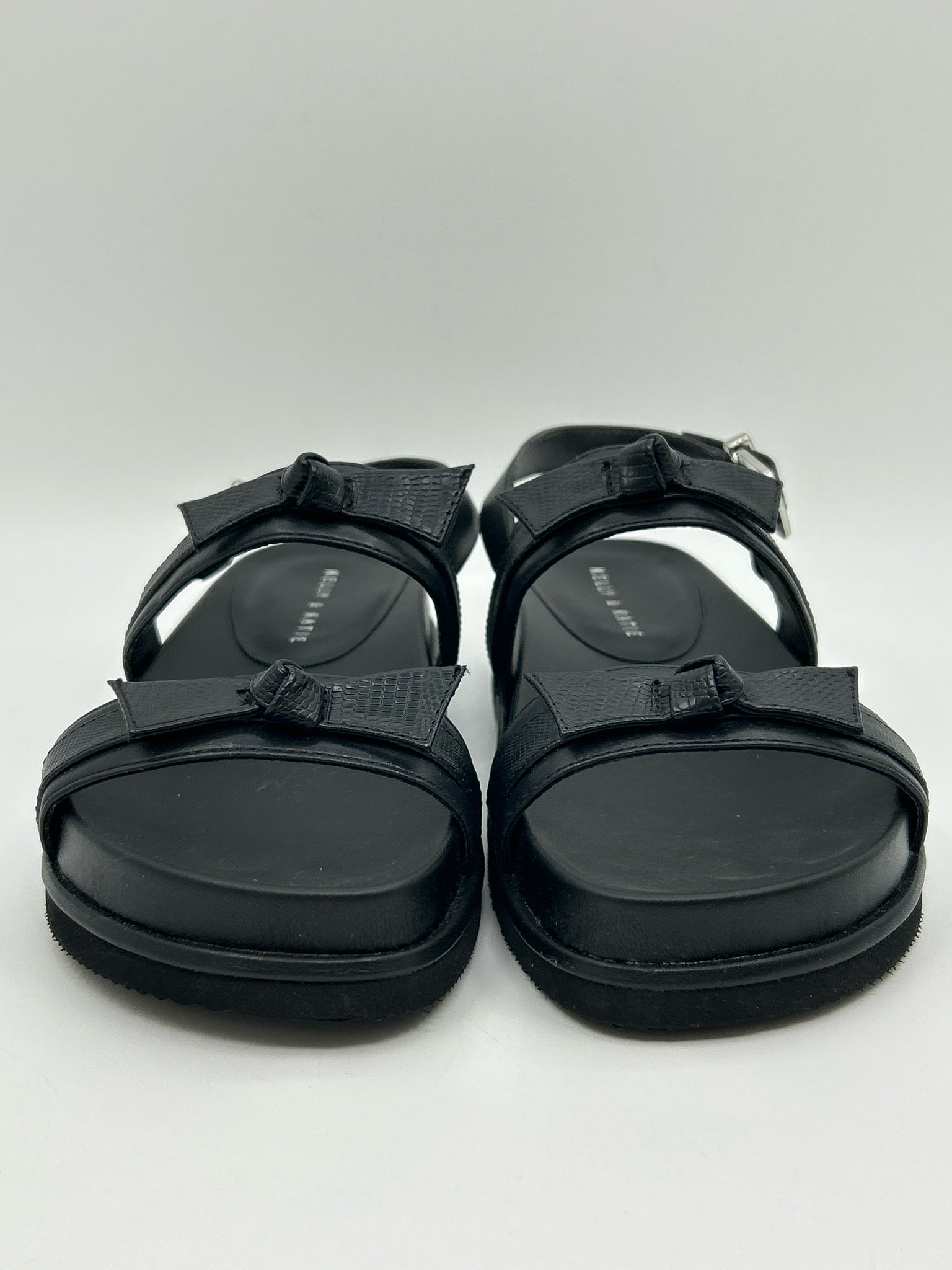KELLY & KATIE Size 8.5M Black Women Sandal