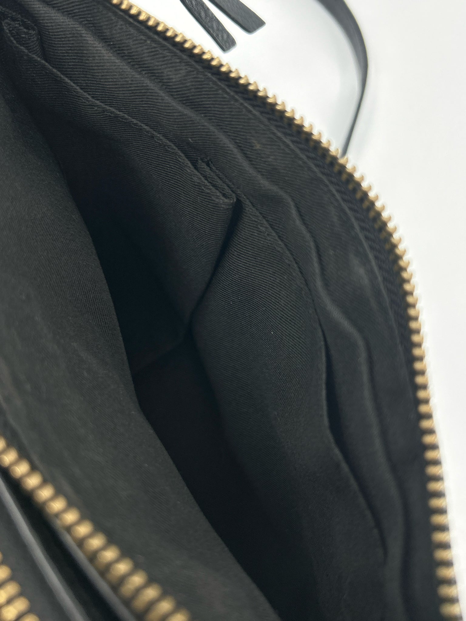 VINCE CAMUTO Black Women Purse