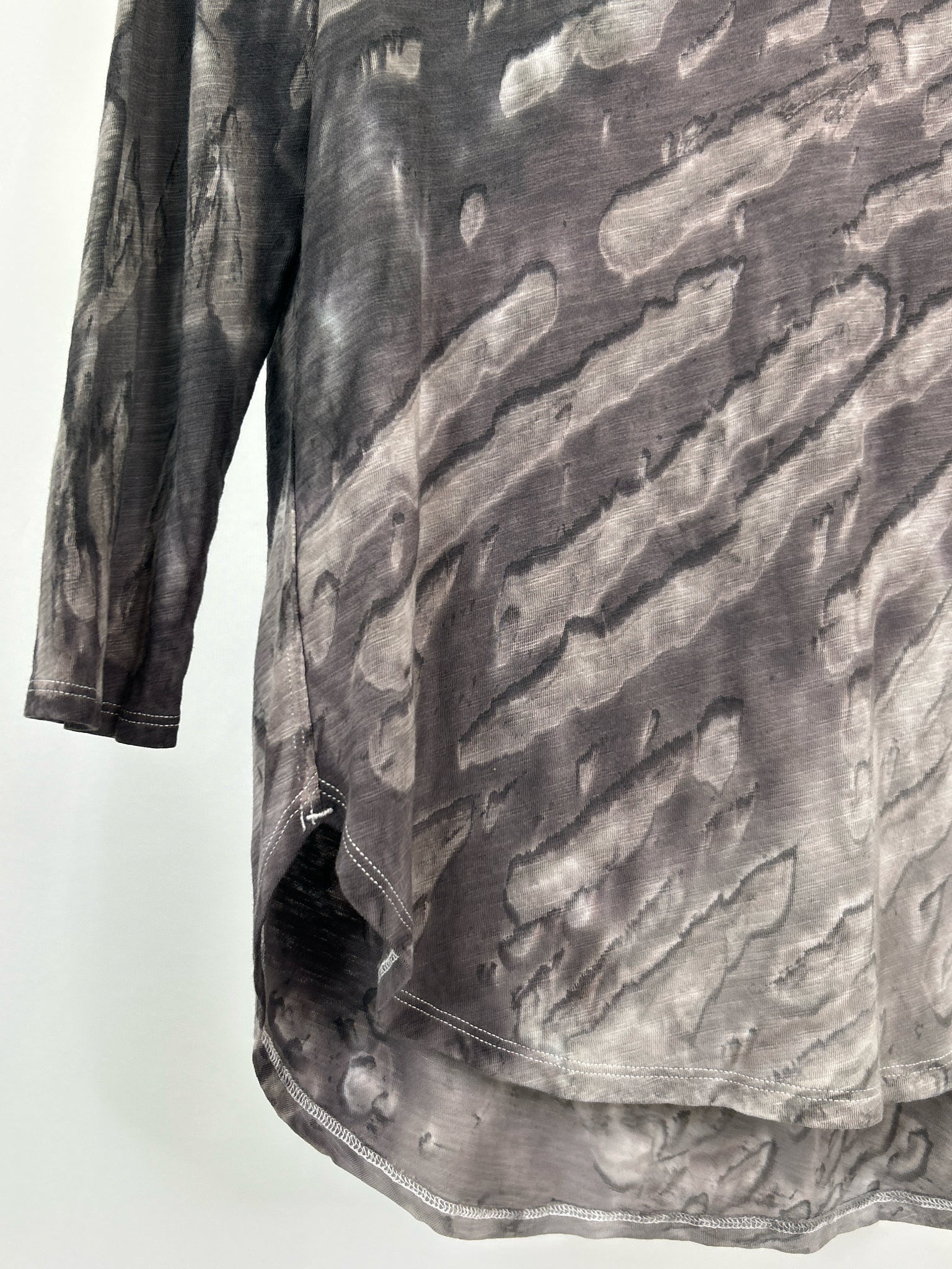 Escape by Habitat Clothes Size S Gray print Women Top