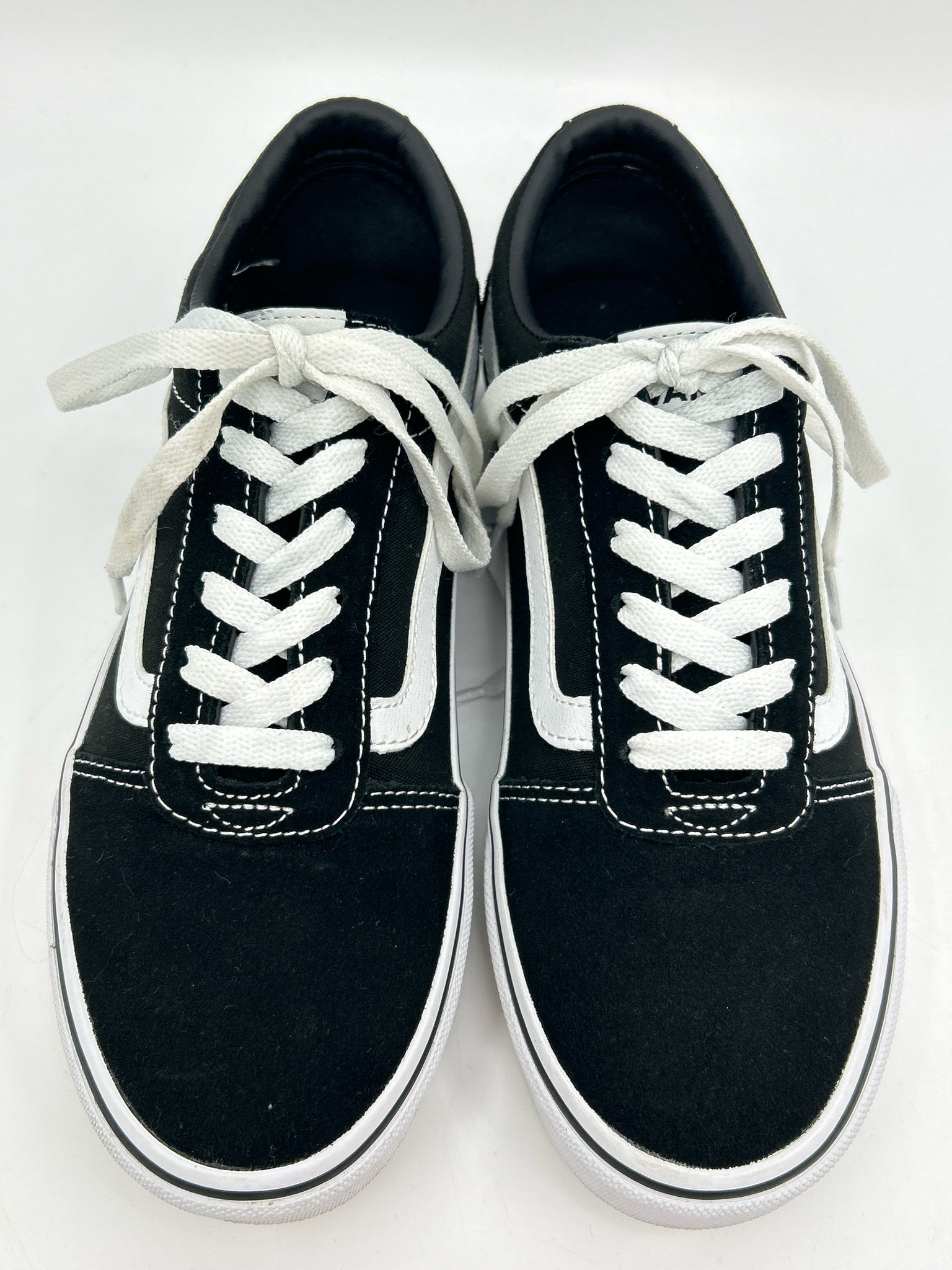 VANS Size 8 Black and White Women Sneakers