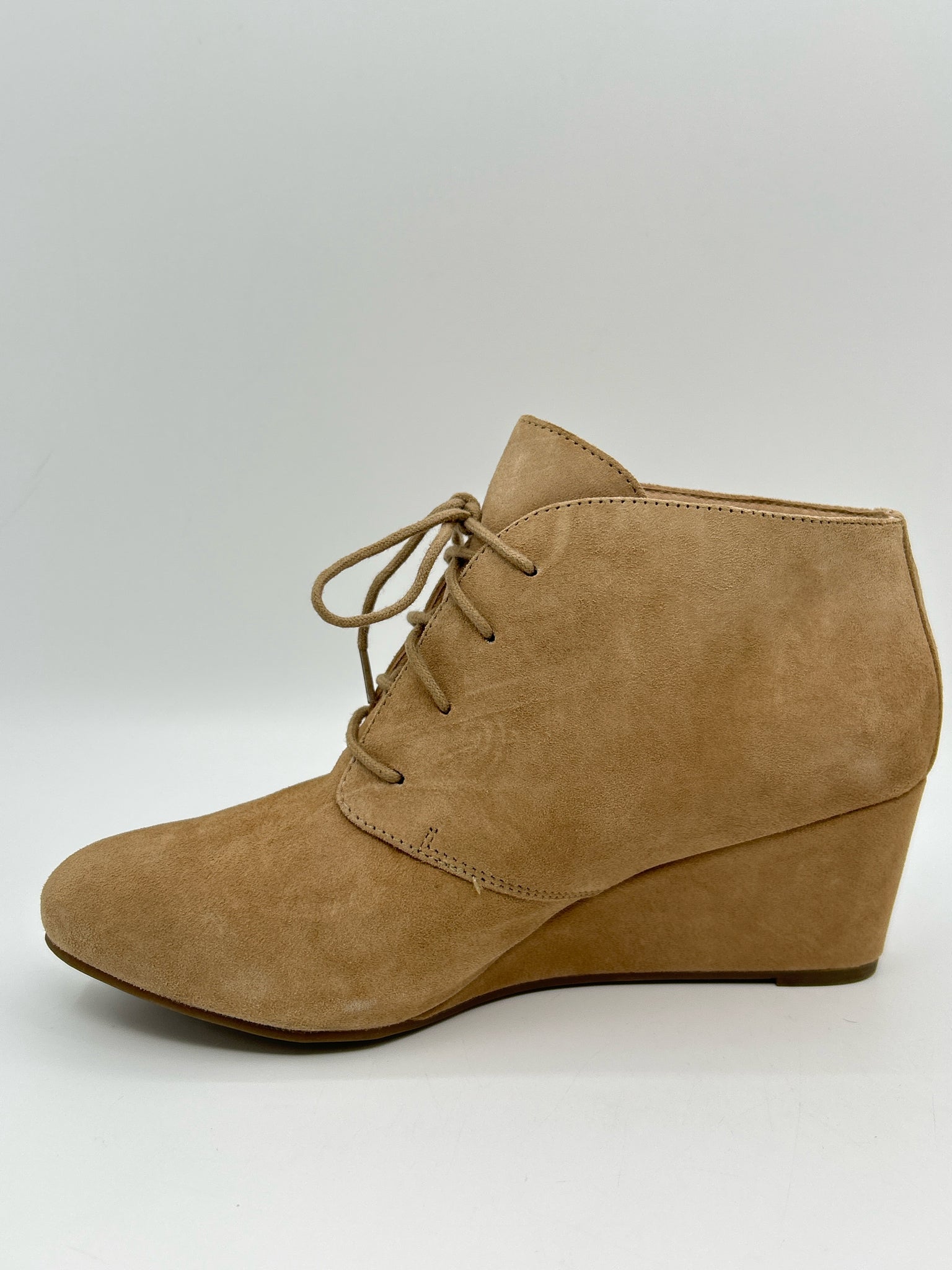 VIONIC Size 8 SAND Women Booties