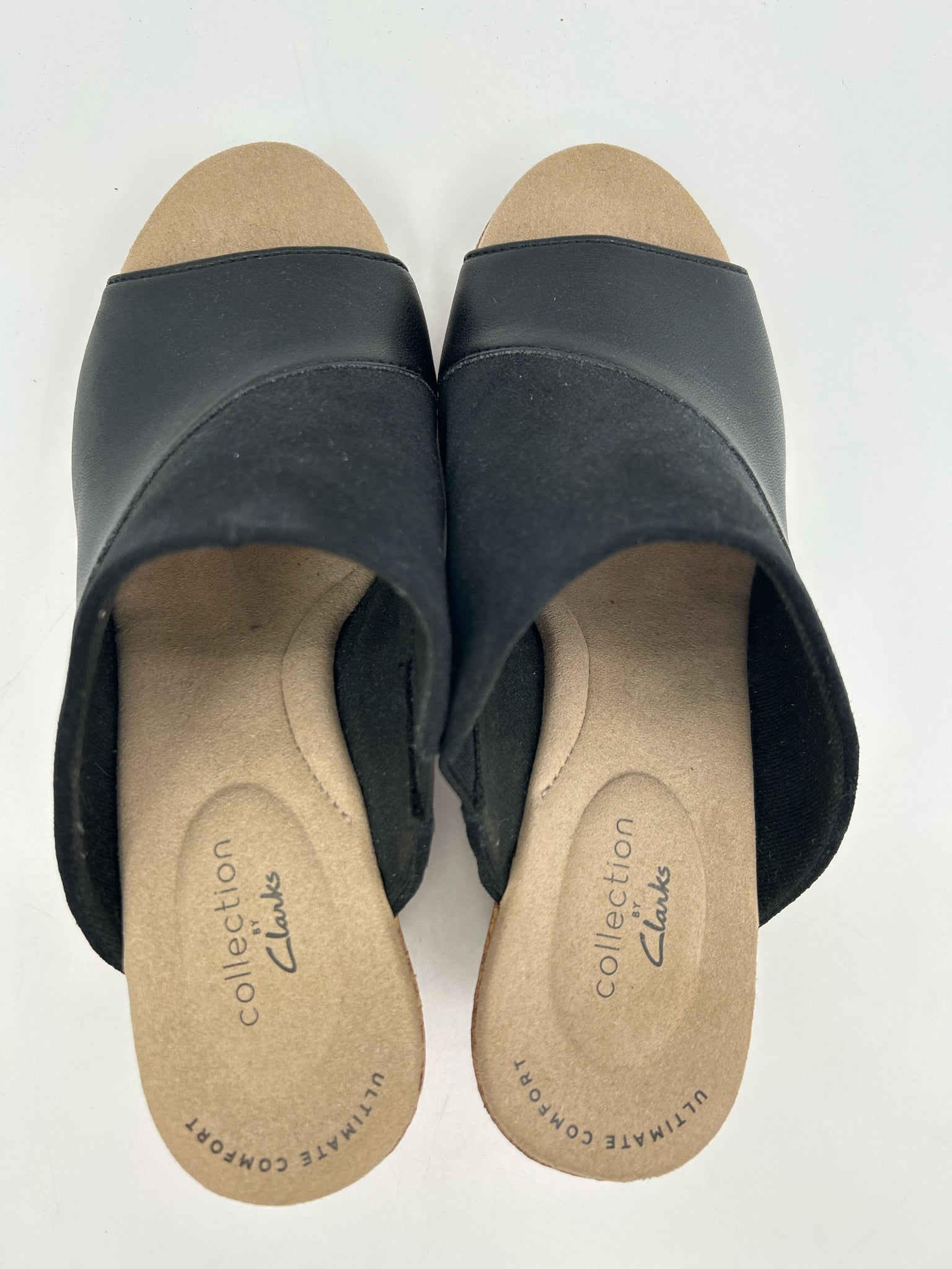 CLARKS Size 6.5M Black Women Sandal