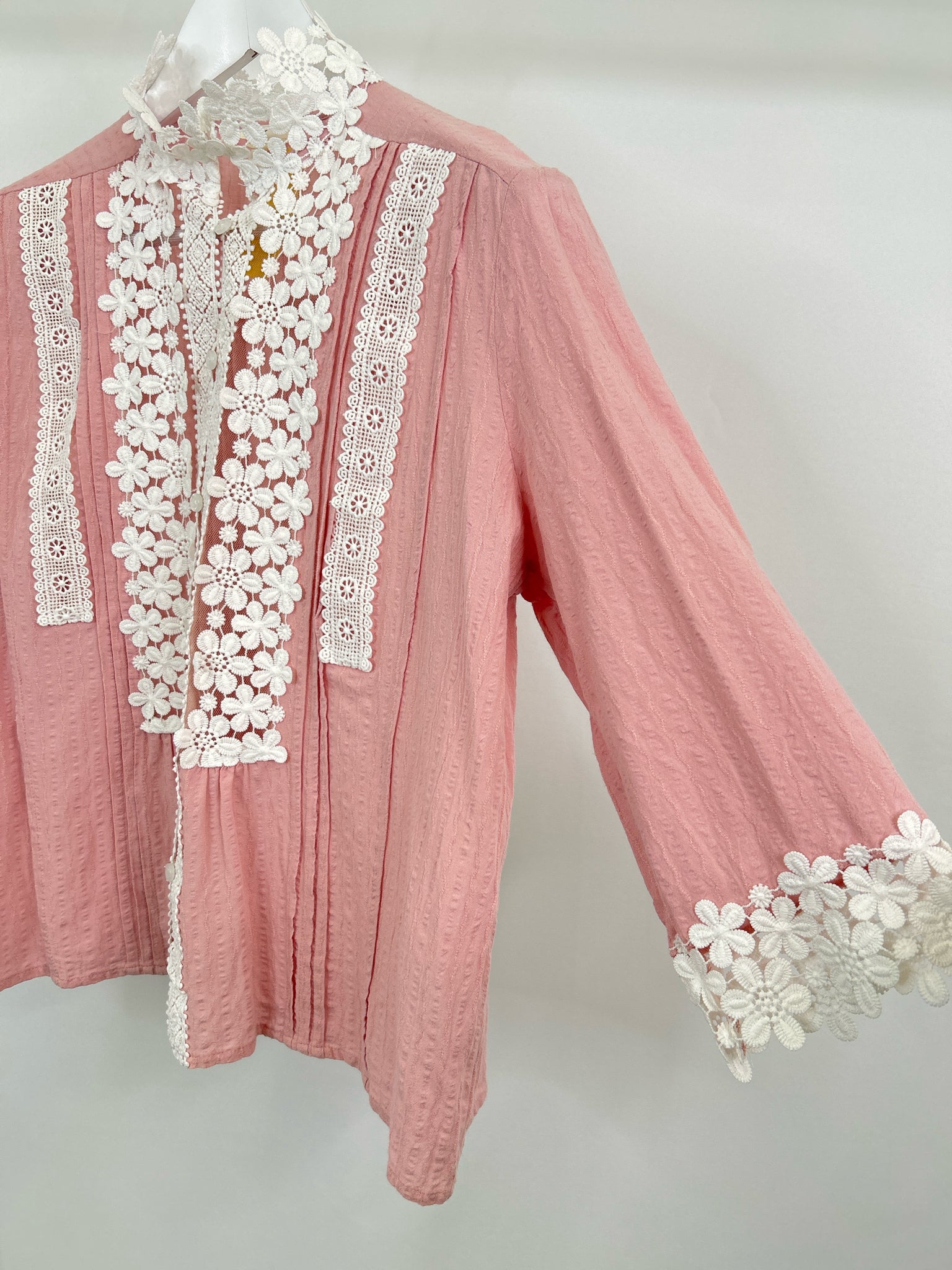 POL Size M PINK AND WHITE Women Blouse