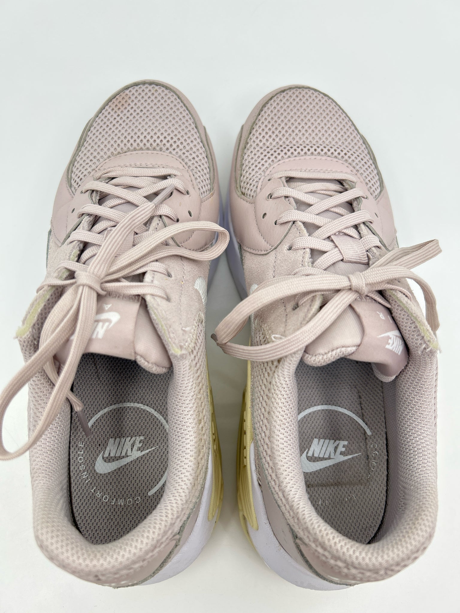 NIKE Size 8 Lilac Women Sneakers