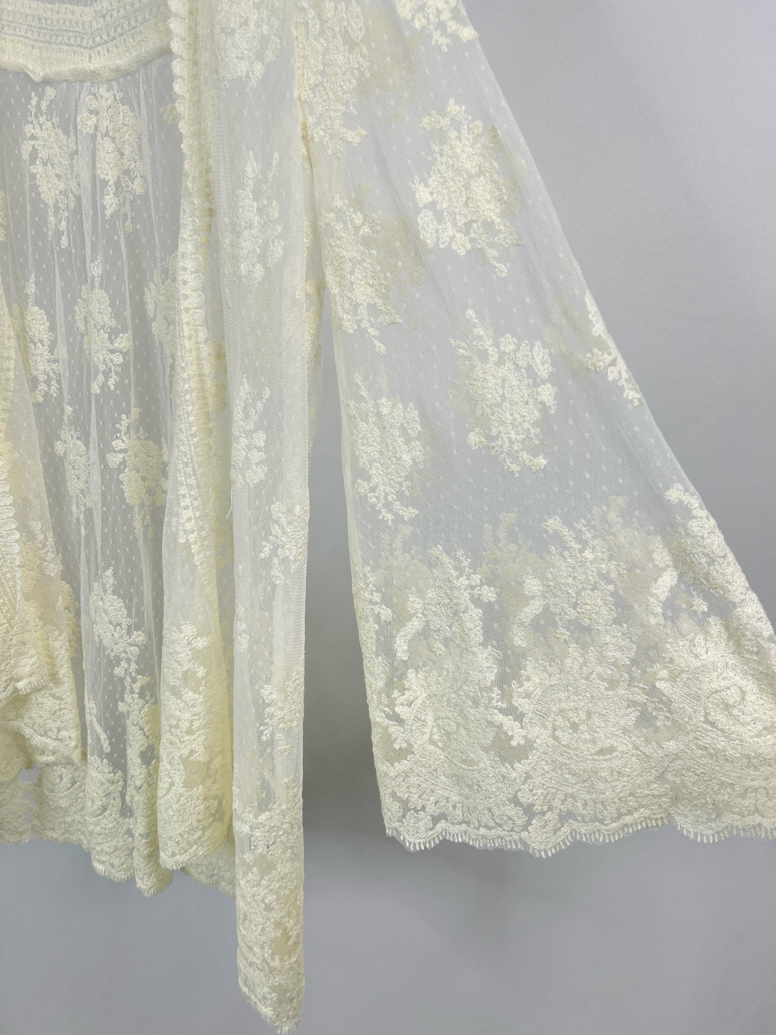 SUNDANCE Size L White Lace Women Kimono