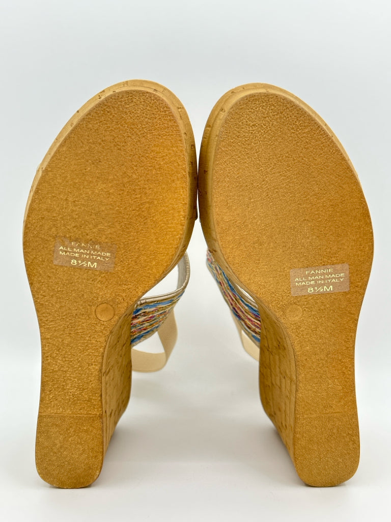ITALIAN SHOEMAKERS Size 8.5M Gold Women's Sandal