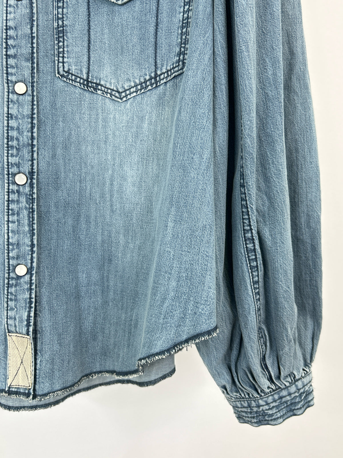 WE THE FREE Size S BLUE DENIM Women Shirt