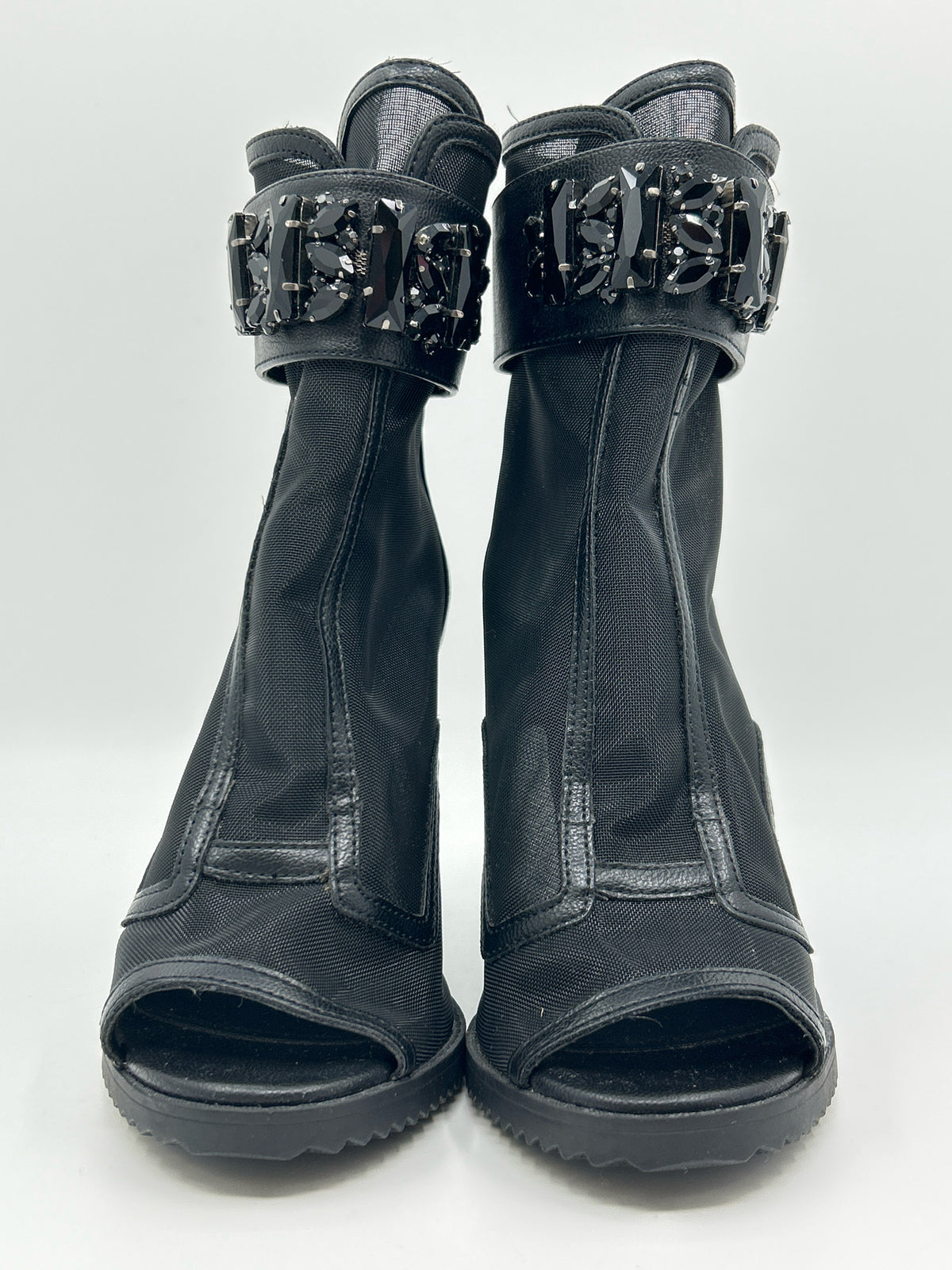 KARL LAGERFELD Size 7.5M Black Women Booties