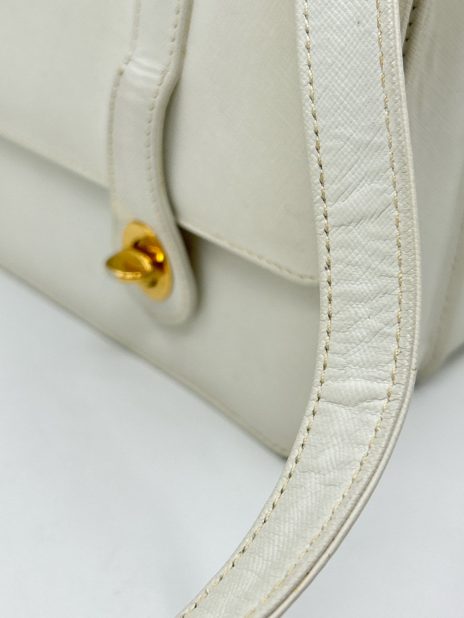 GUCCI White Women Purse