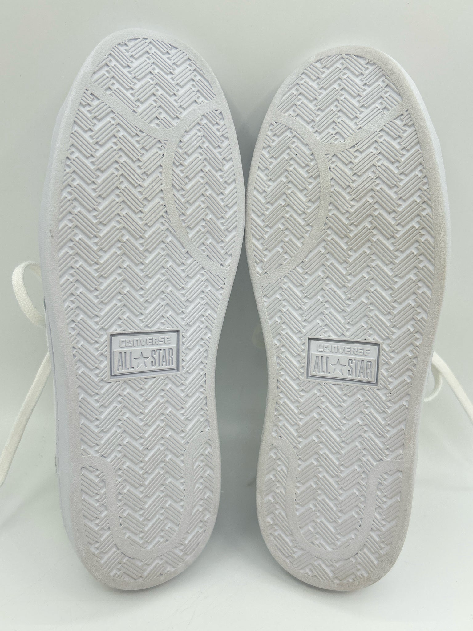 CONVERSE Size 8 White Women Sneakers