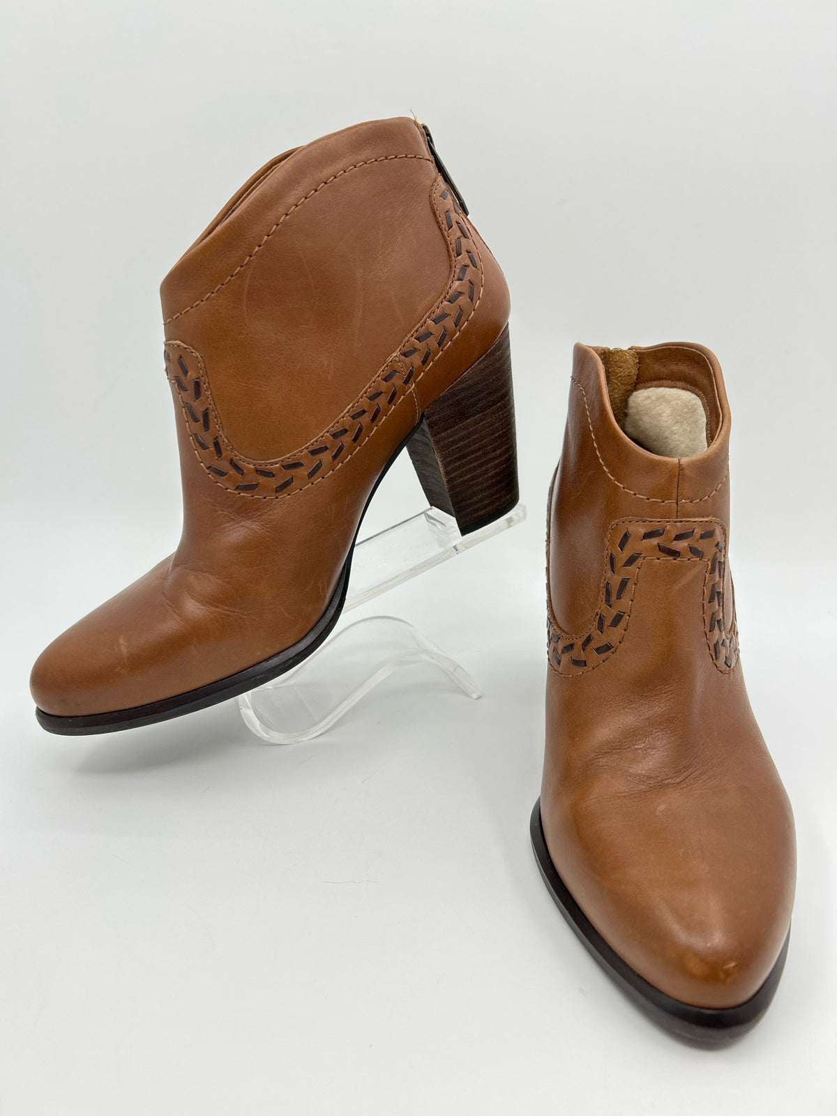 UGG Size 9 Brown Women Booties