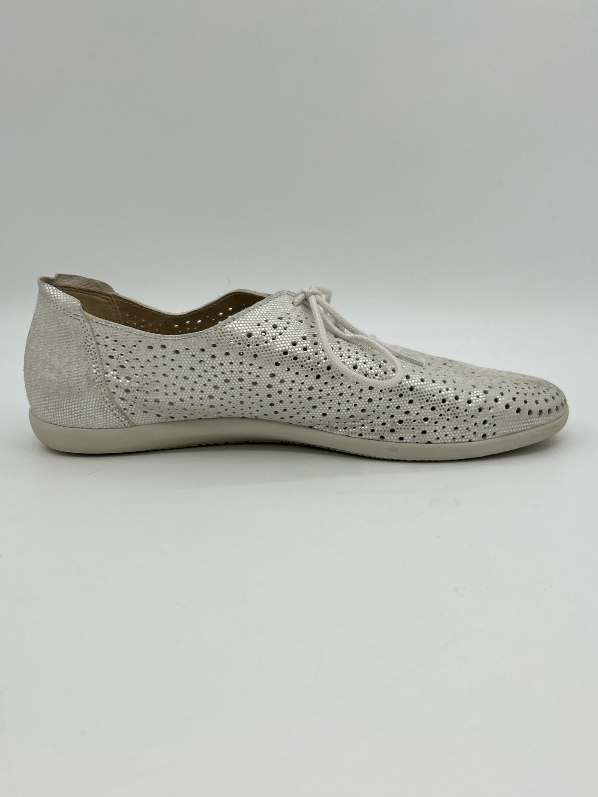 MEPHISTO Size 9.5 Silver Metallic Women Sneakers