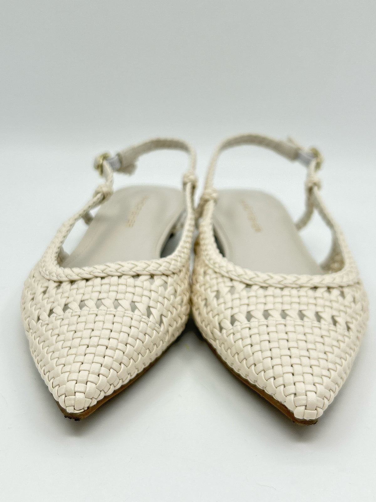 MARC FISHER Size 7M Ivory Women Flats