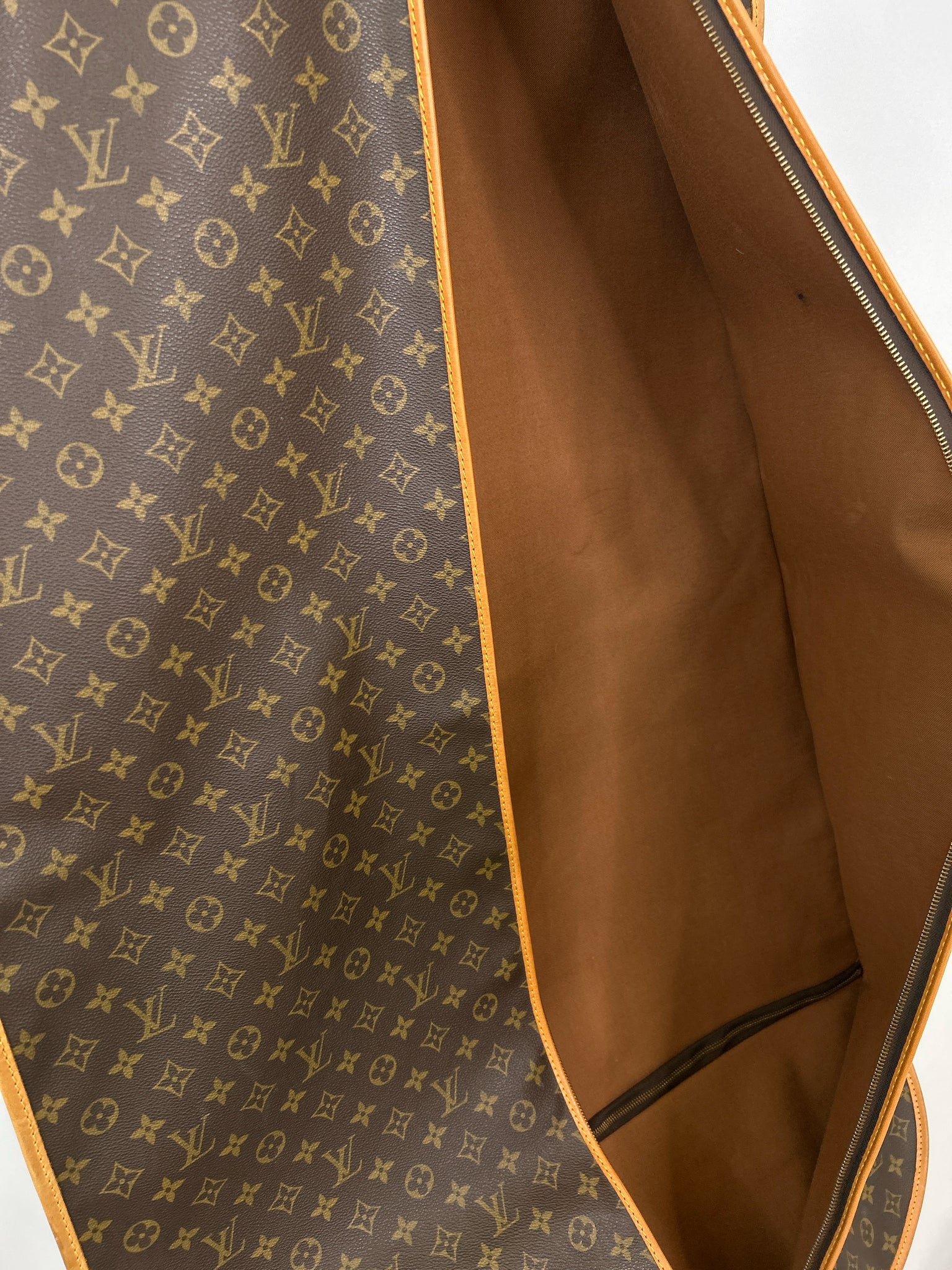 LOUIS VUITTON BROWN MONOGRAM Garment Bag