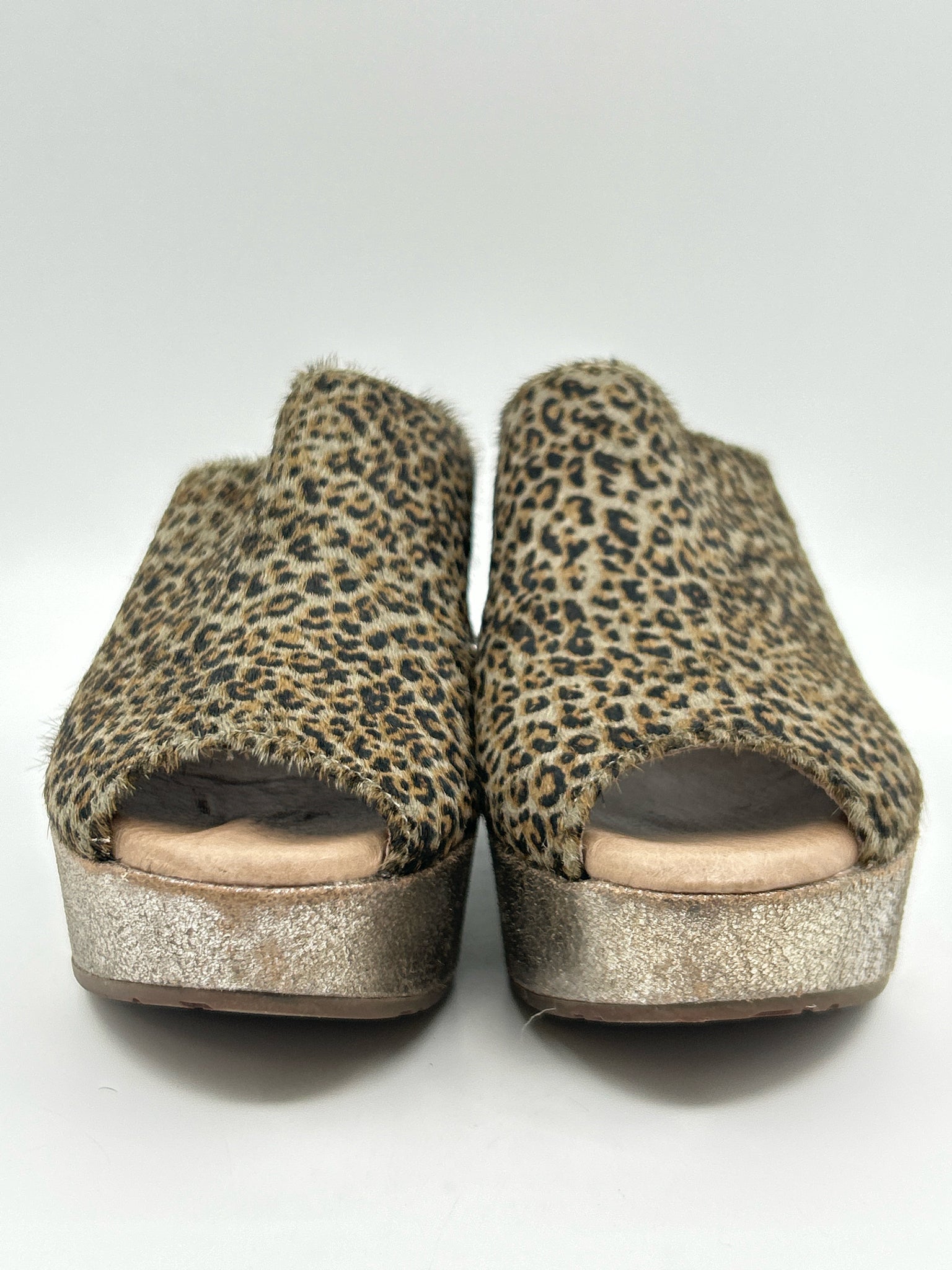CHOCOLAT BLU Size 7 Animal Print Women Sandal