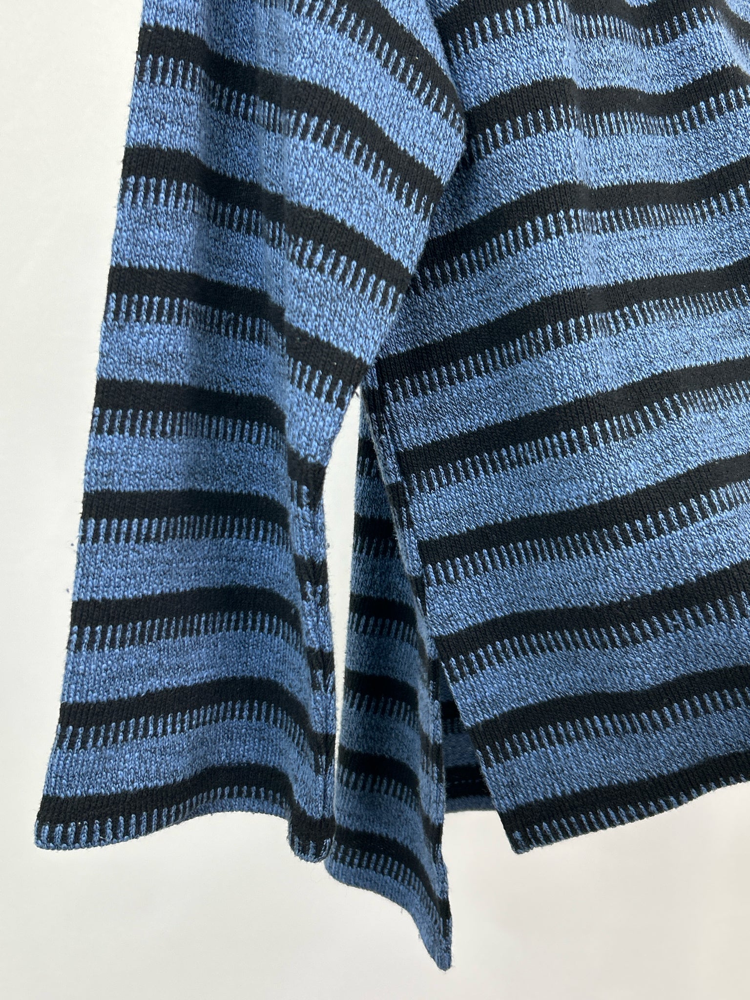 HABITAT Size S Blue and Black Women Sweater NWT
